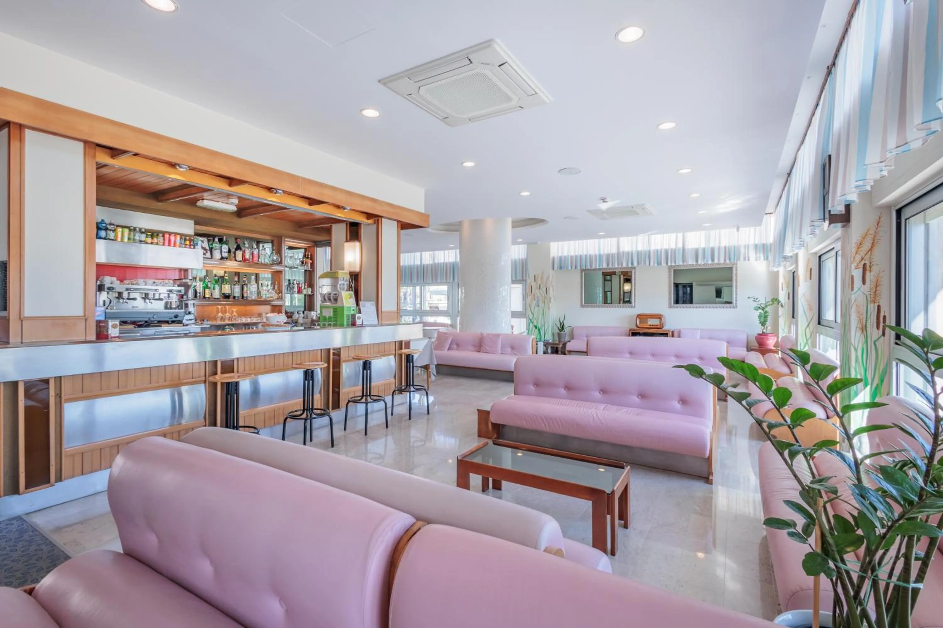 Lounge or bar in Hotel Centrale Miramare