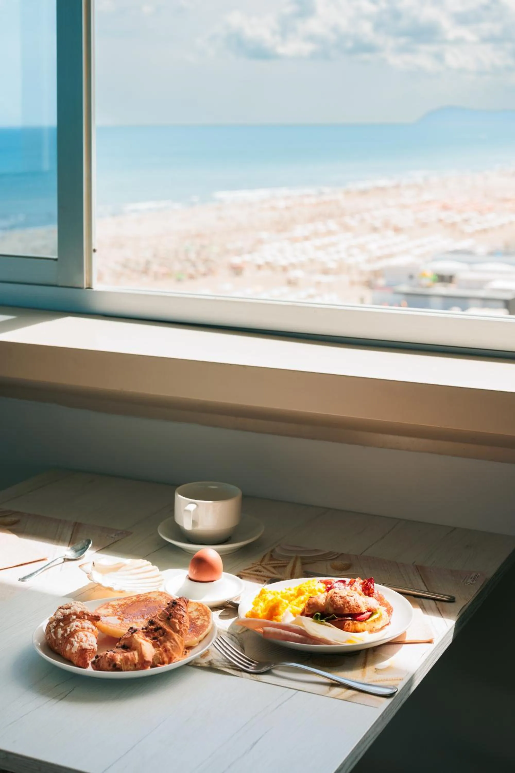 Restaurant/places to eat in Hotel Centrale Miramare