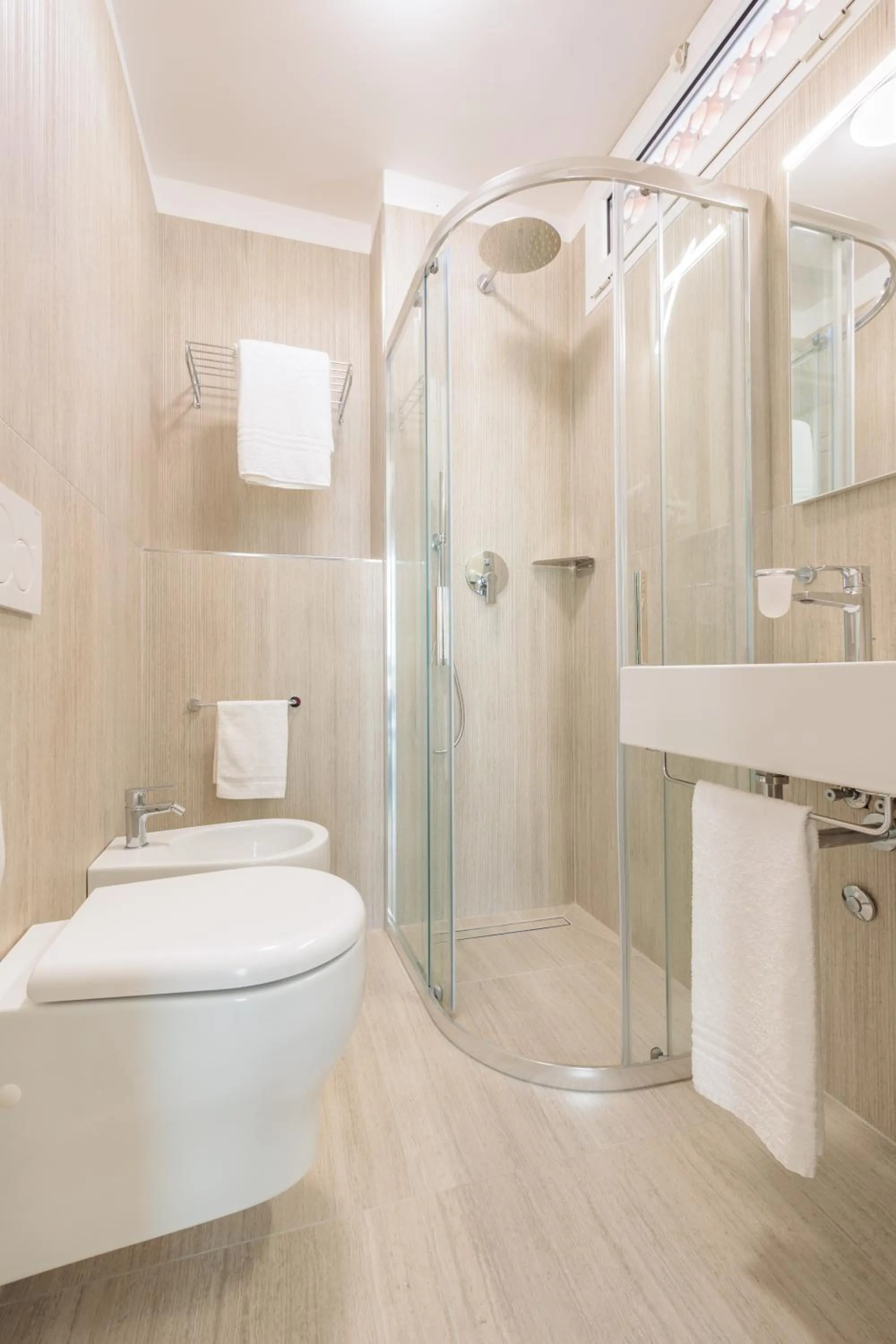 Bathroom in Hotel Centrale Miramare