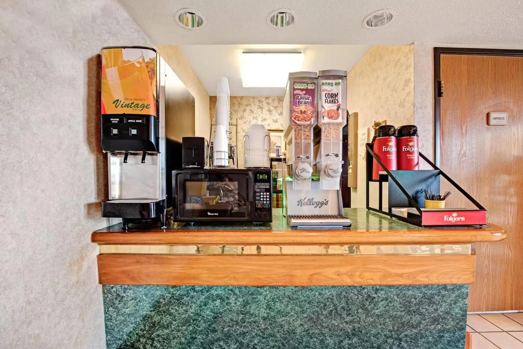 Lobby or reception in Day Star Dallas