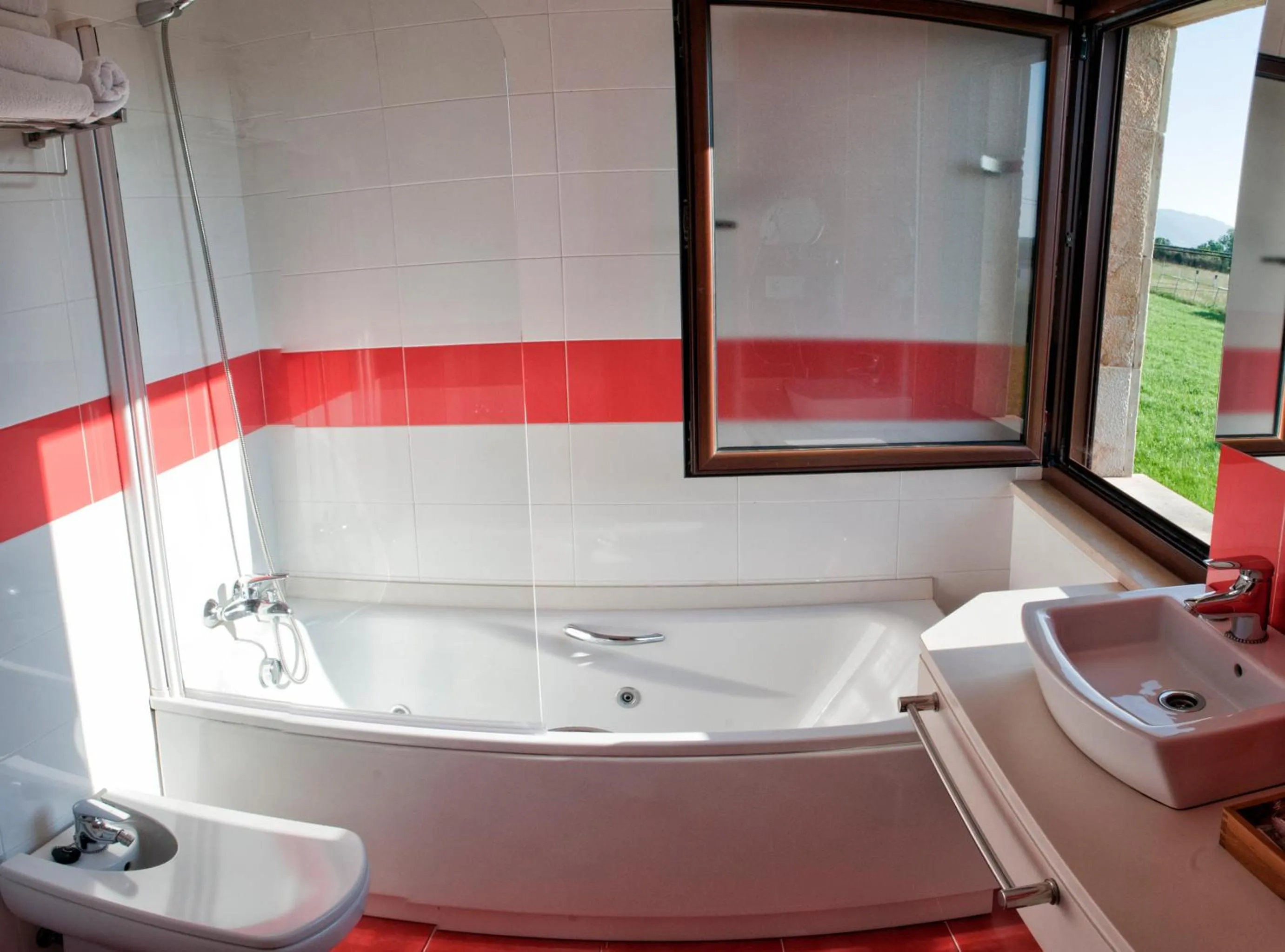 Bathroom in Spa Rural Mies de Rubayo