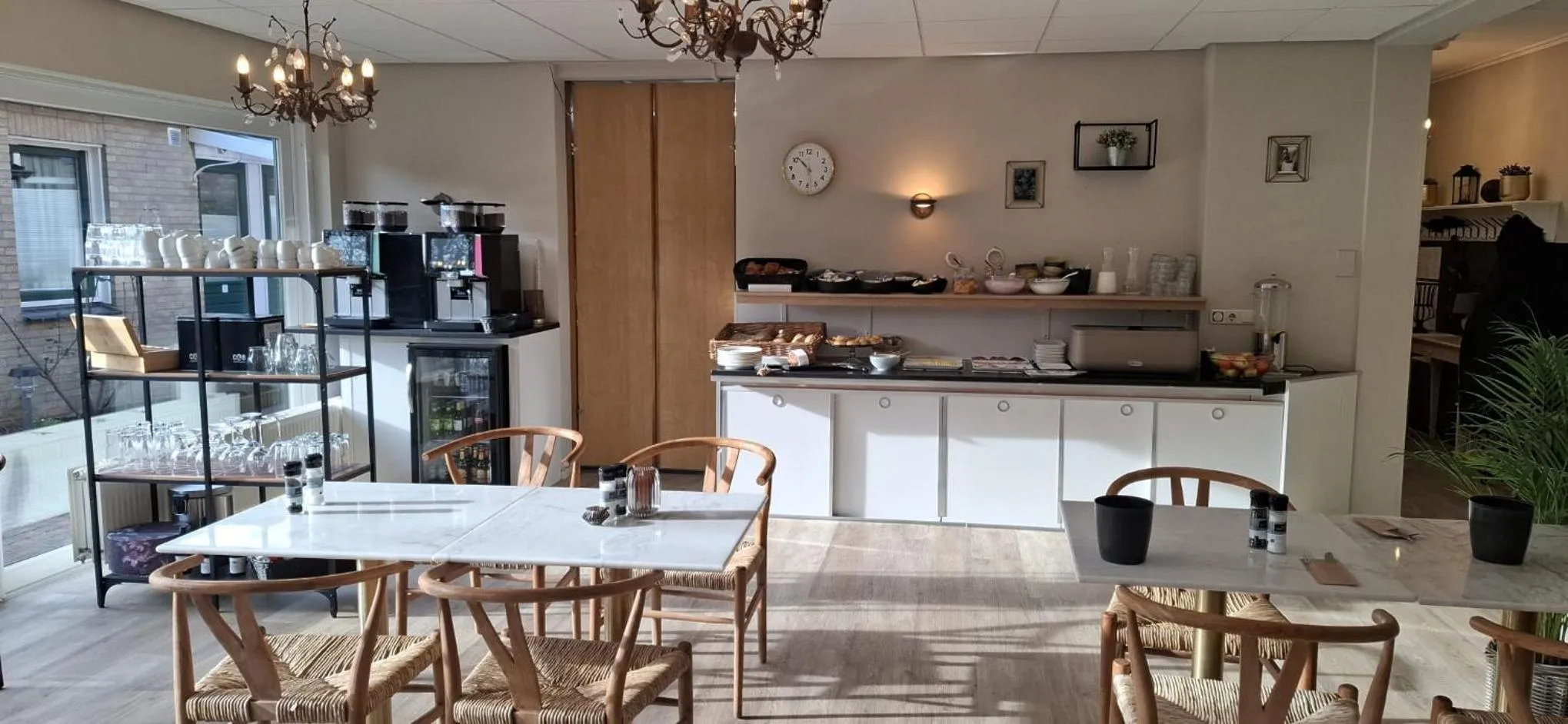 Breakfast in Hotel Randduin