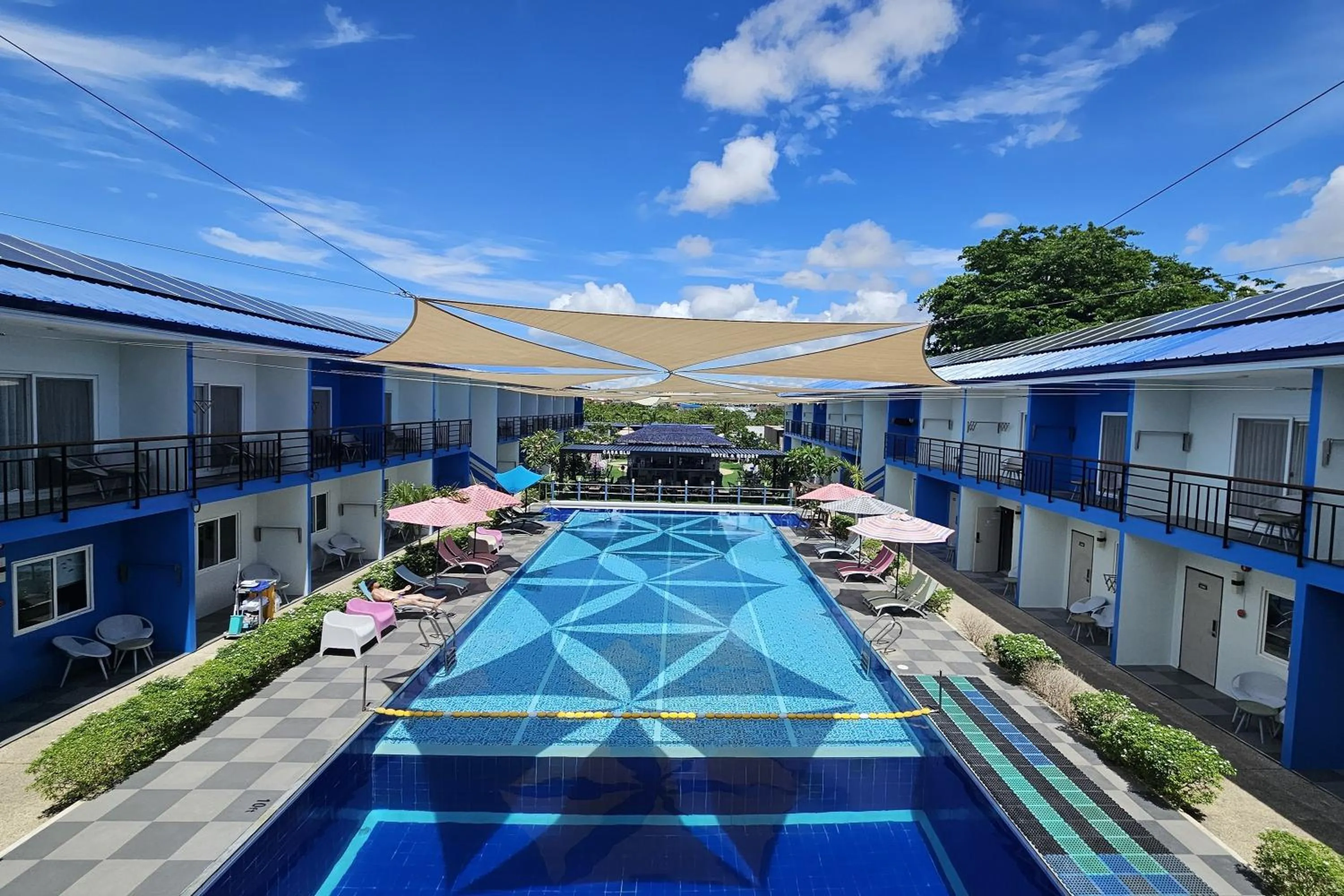 Swimming pool in Casa Blu Hotel & Resort