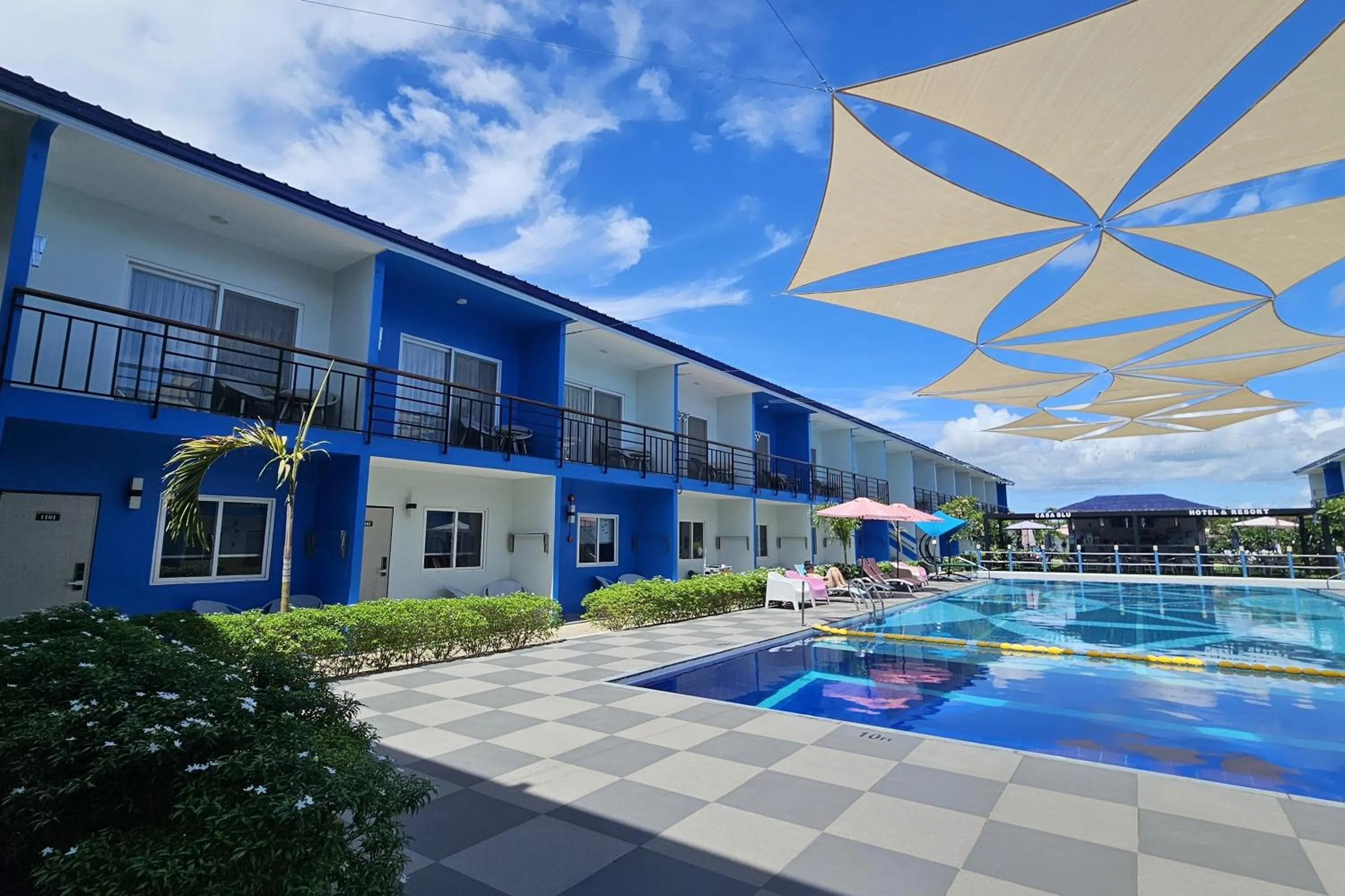 Property building in Casa Blu Hotel & Resort