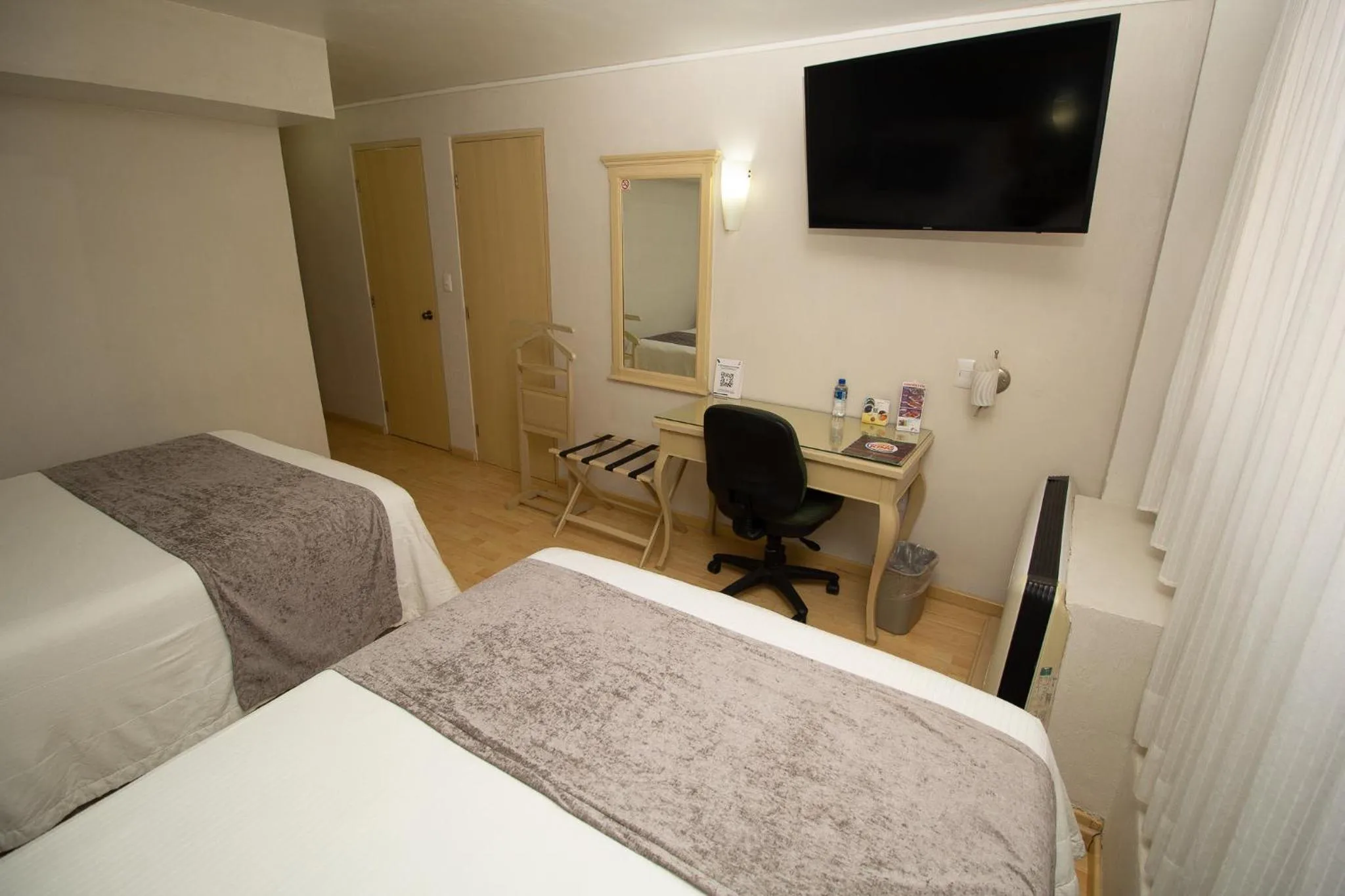 hair dresser, Bed in Hoteles Piedra Alta by De Los Perez