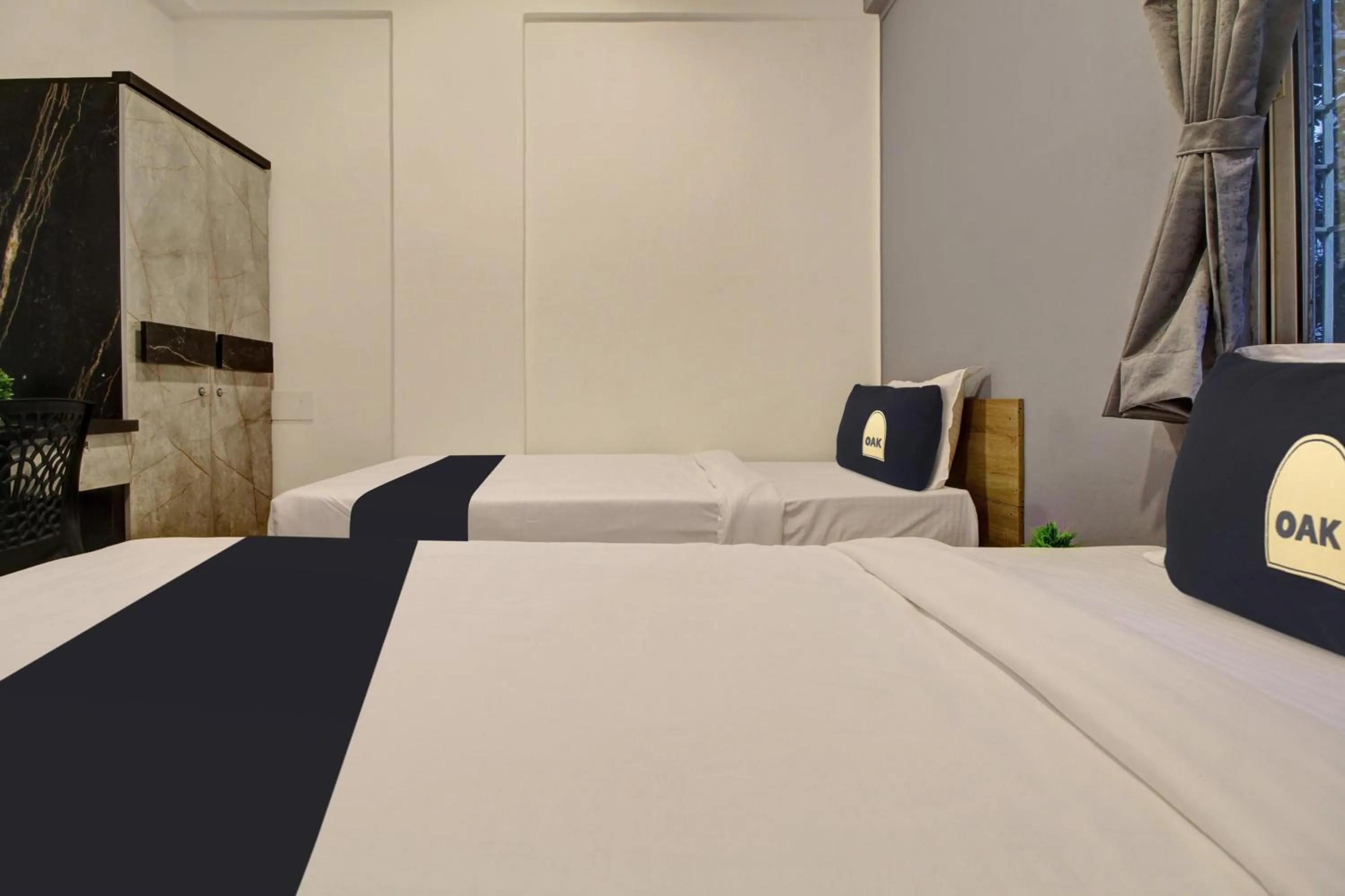 Bedroom, Bed in Super Collection O Grey House