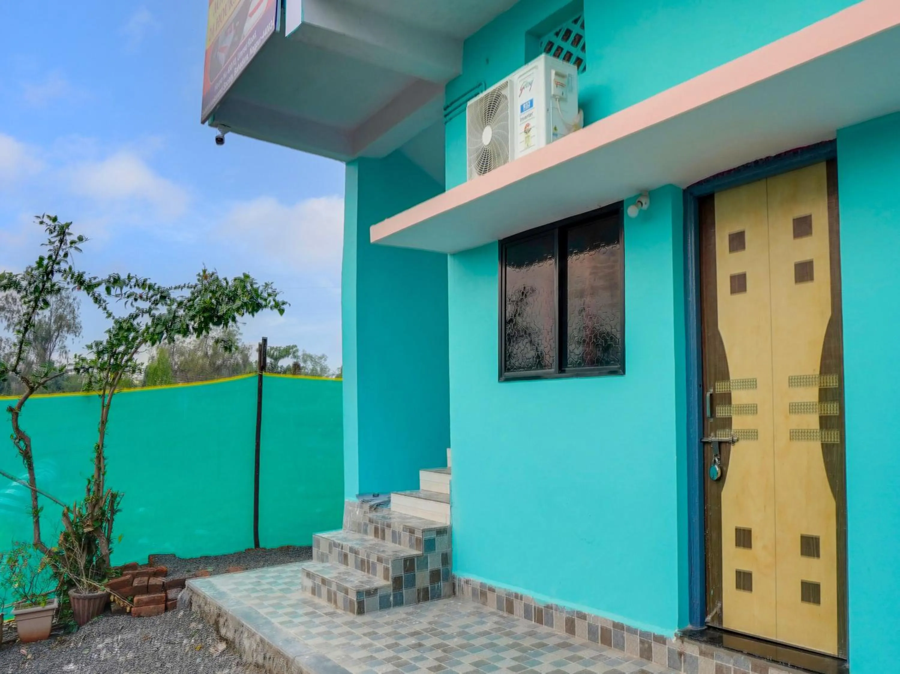 Lobby or reception in Hotel O Kanha