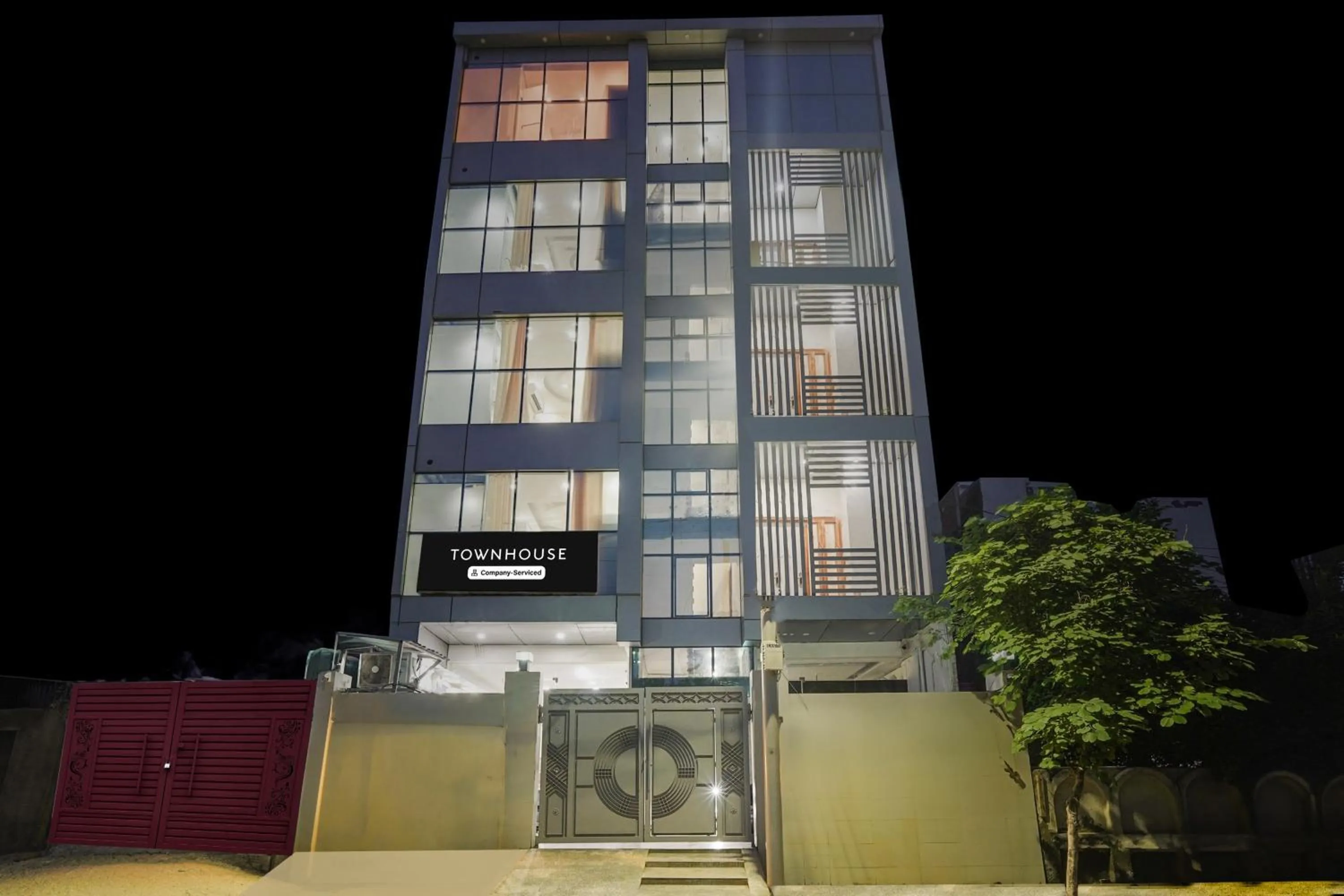 Facade/entrance in Super Townhouse Sector 63 A Noida