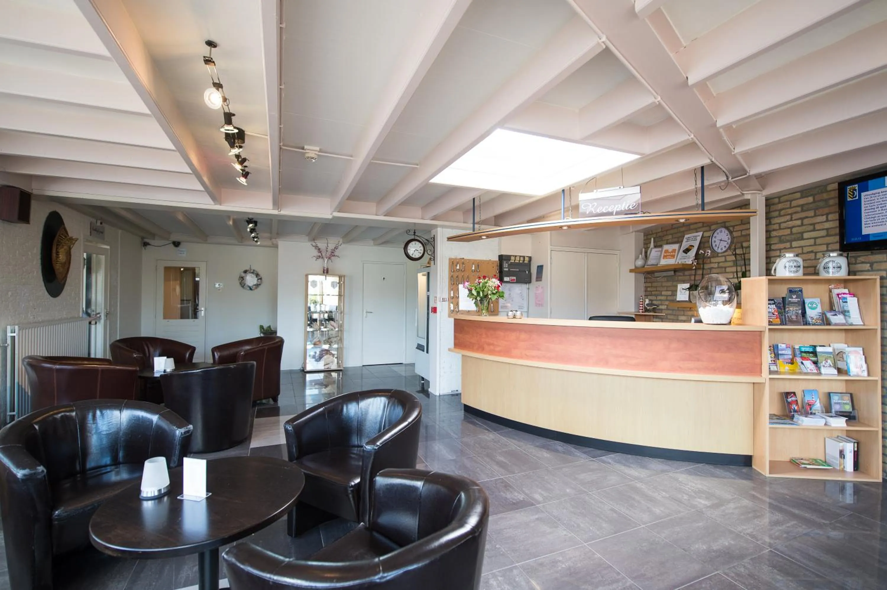 Lobby or reception in Hotel Nes