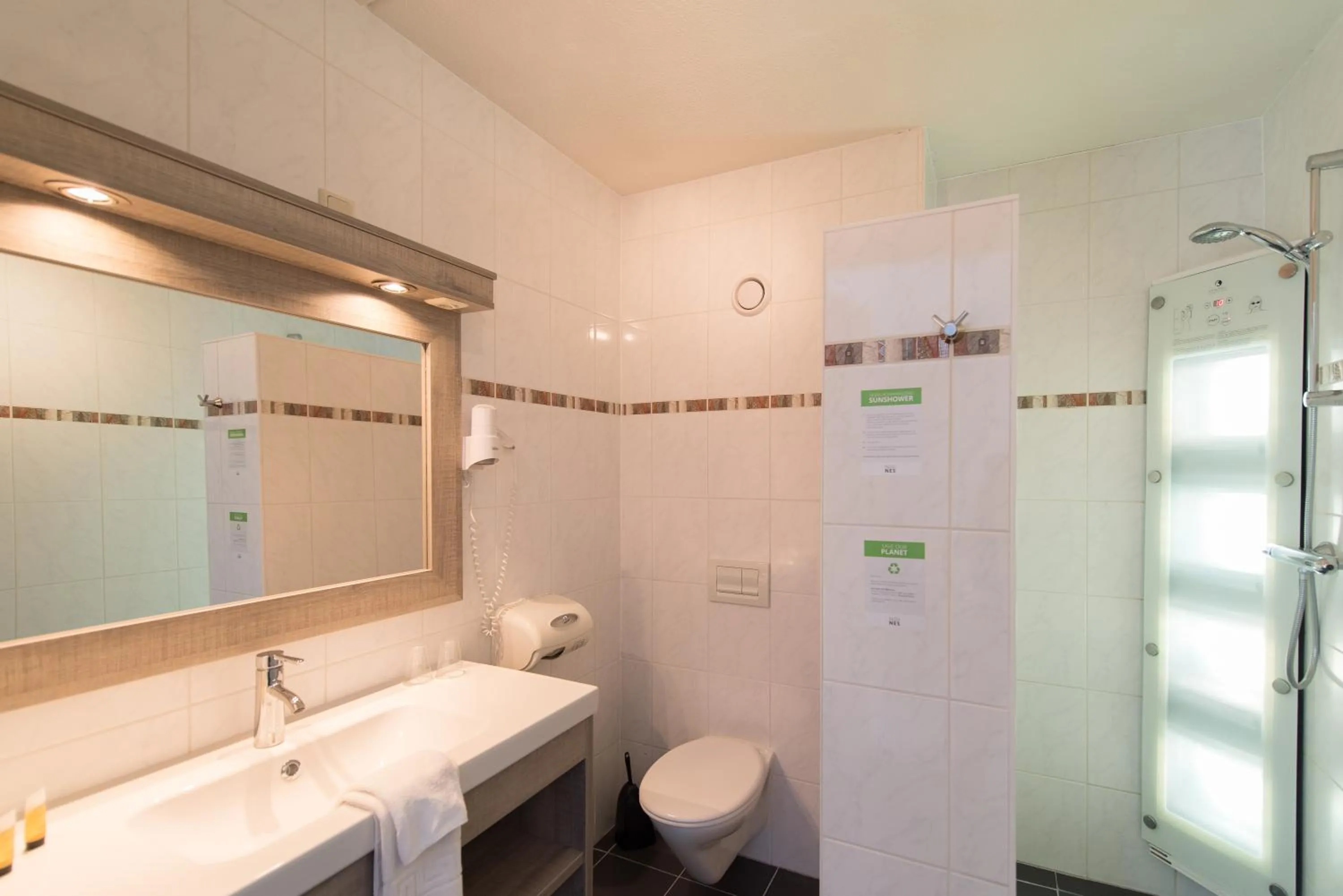 Bathroom in Hotel Nes