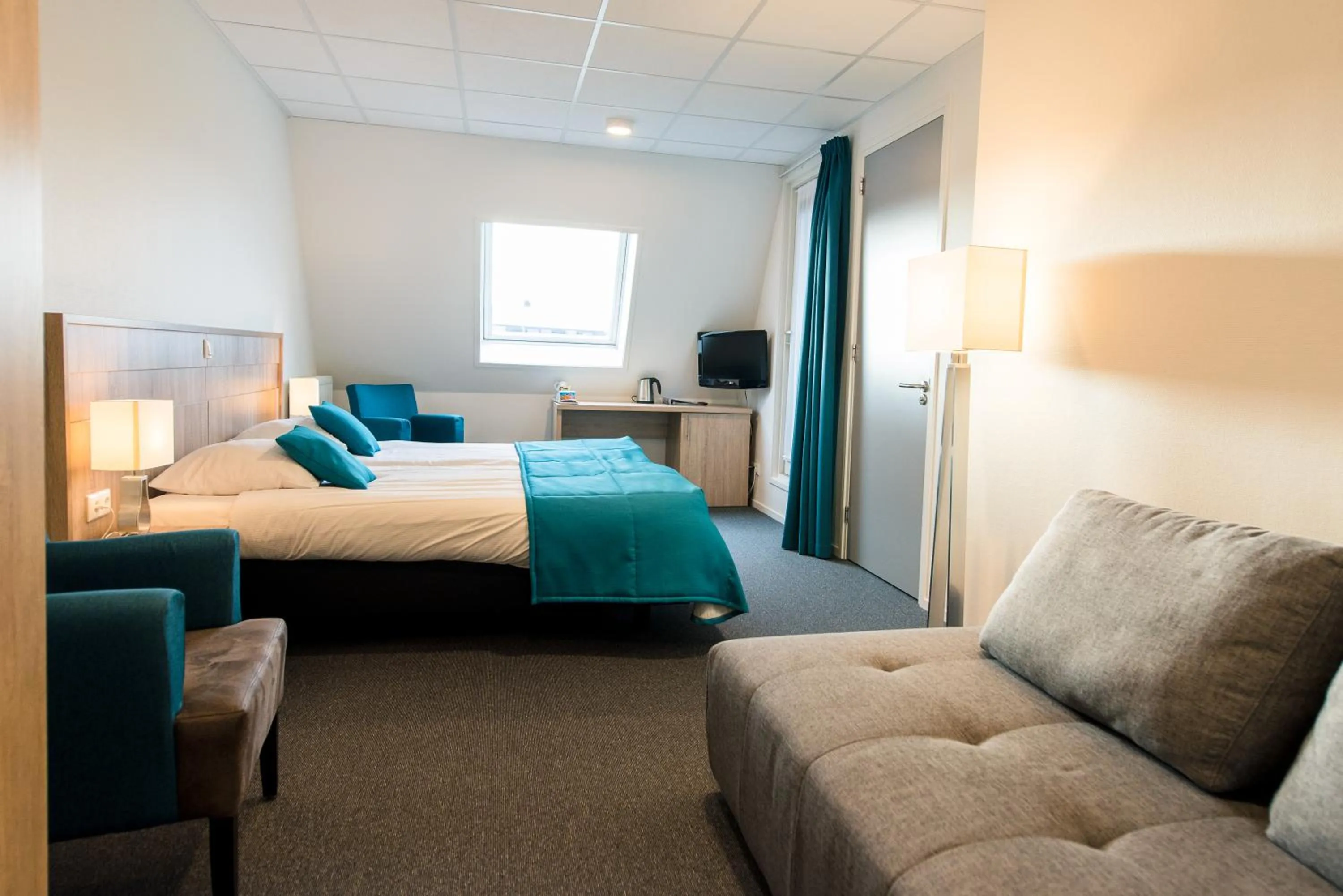 Photo of the whole room, Bed in Hotel Nes