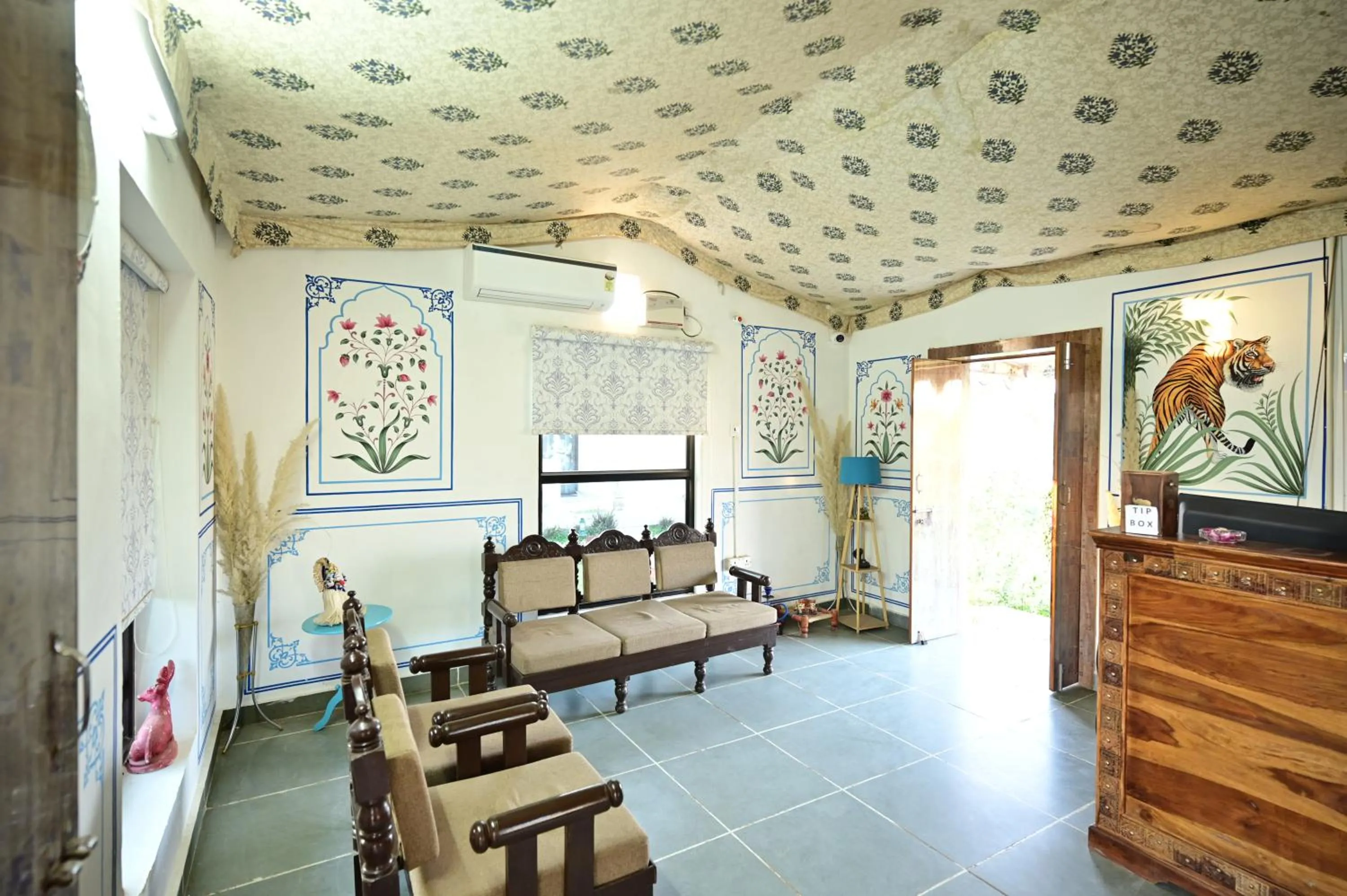 Seating area in Hem Vilas