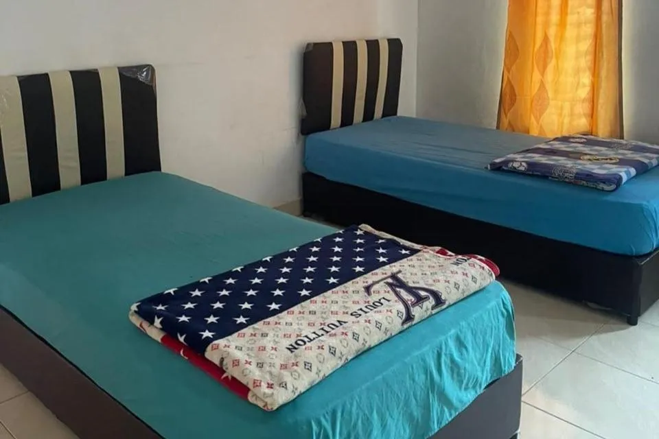 Bedroom, Bed in Hotel O Lona Guest House SyariahNearScience Park Universitas Riau