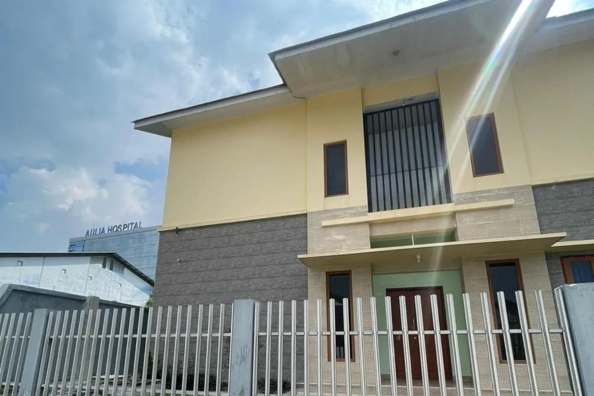 Facade/entrance in Hotel O Lona Guest House SyariahNearScience Park Universitas Riau