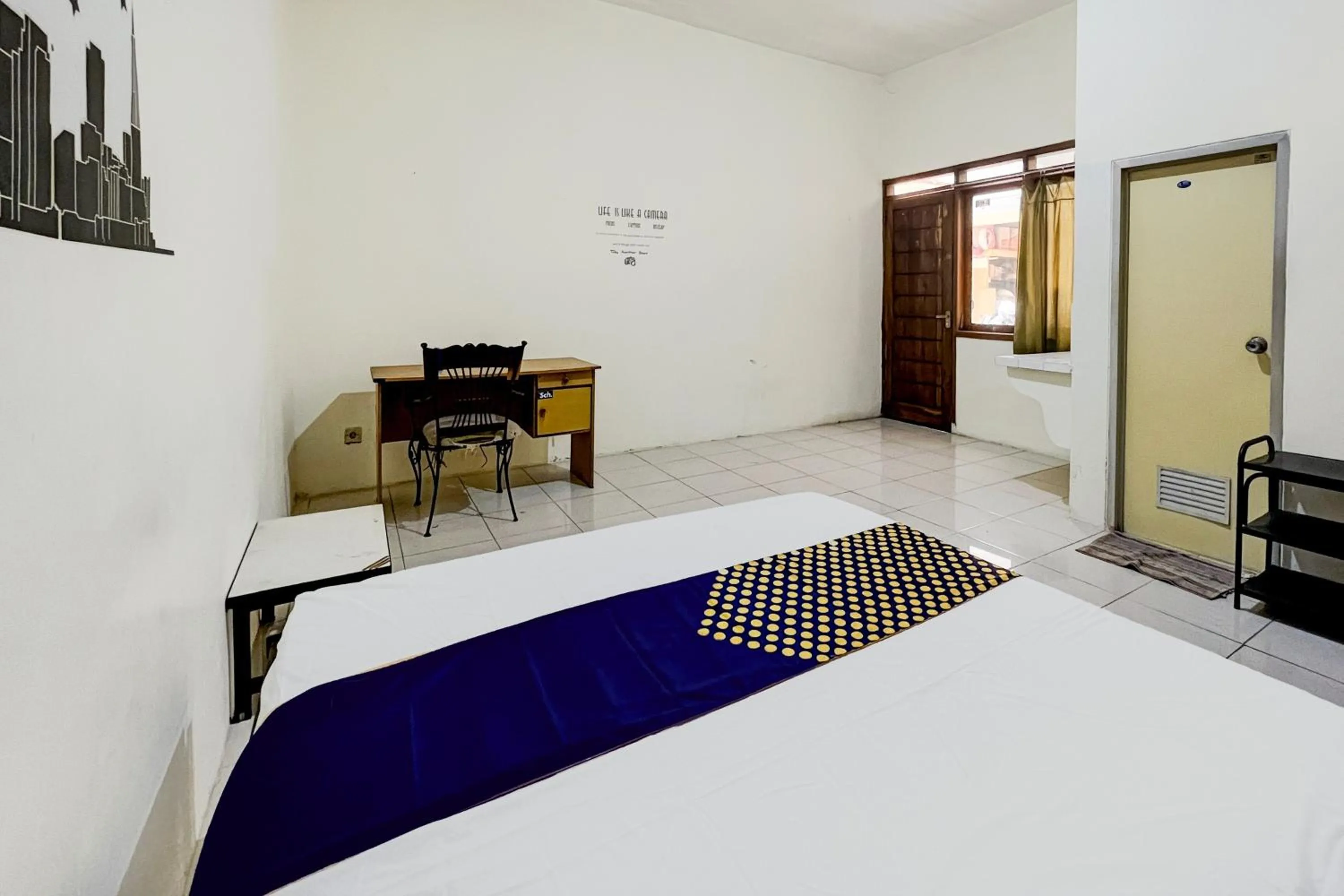 Bedroom, Bed in OYO Life 93398 Sudimoro Guest House Syariah