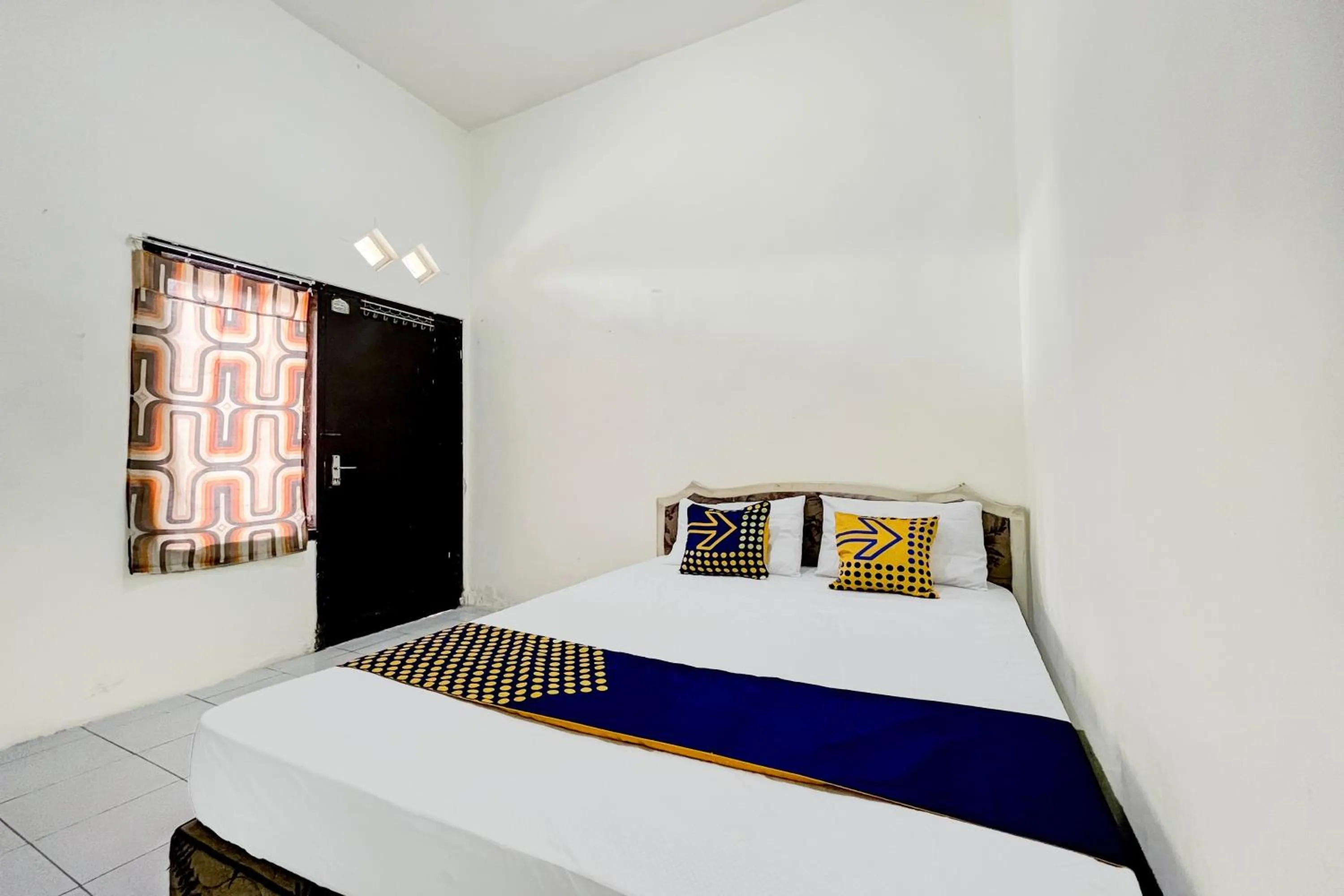 Bedroom, Bed in OYO Life 93398 Sudimoro Guest House Syariah