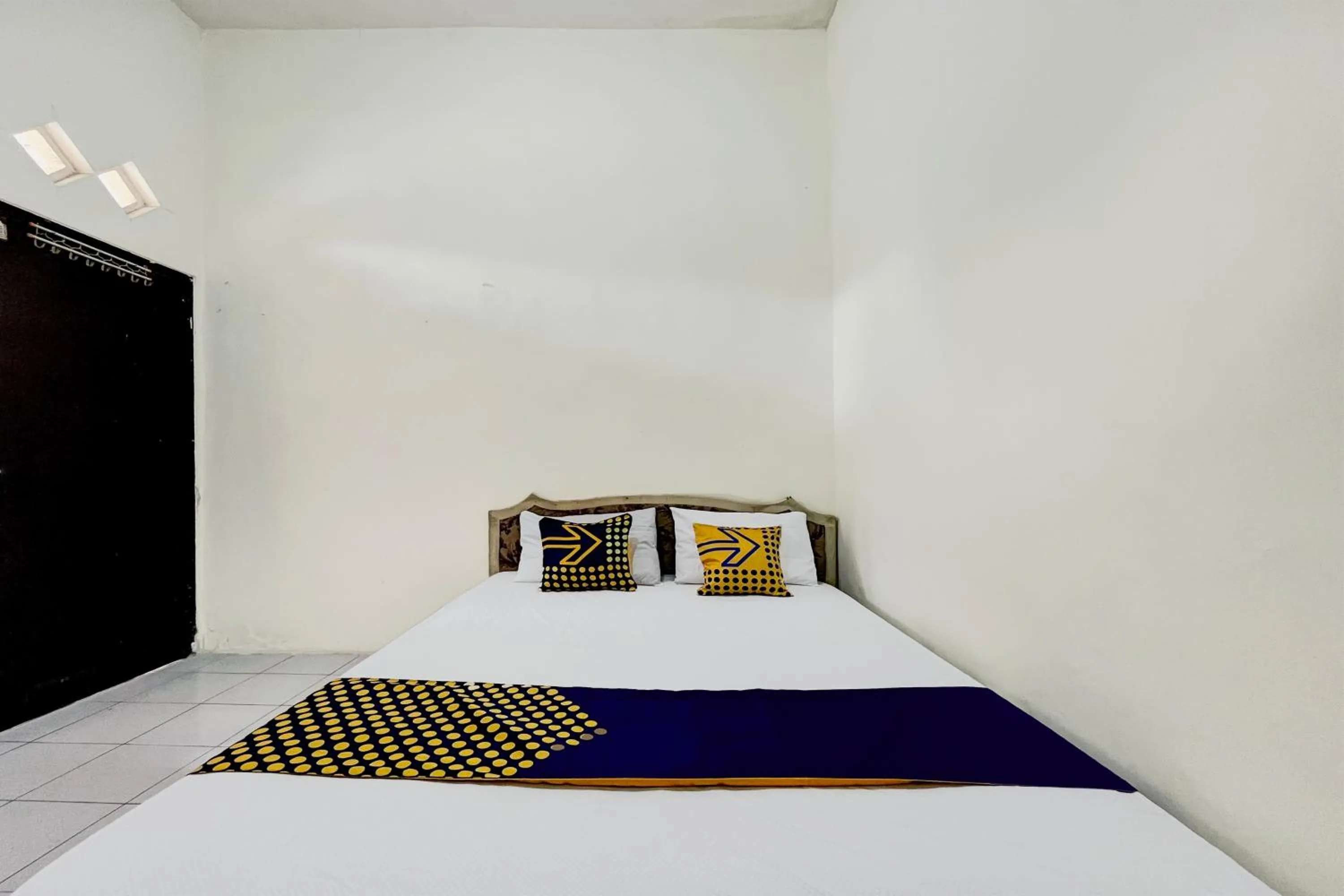 Bedroom, Bed in OYO Life 93398 Sudimoro Guest House Syariah