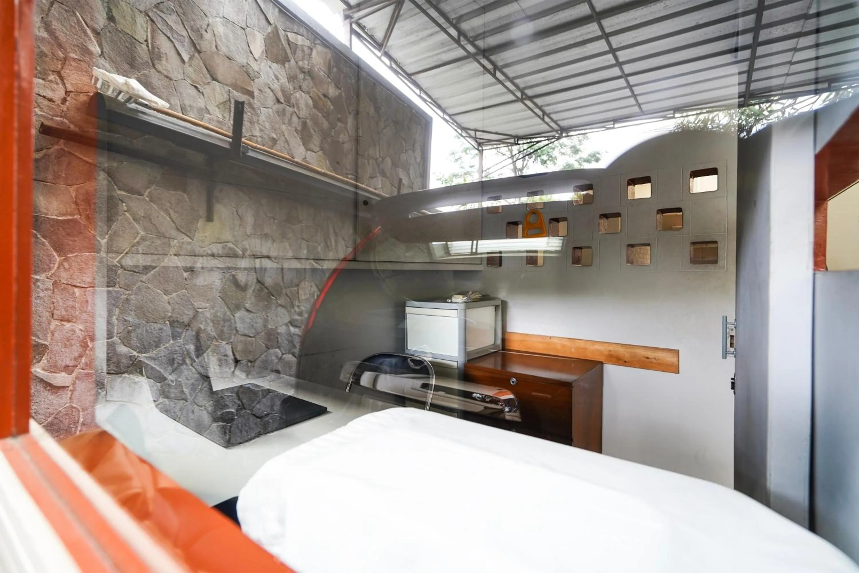 Lobby or reception in Hotel O Sukamulya Homestay