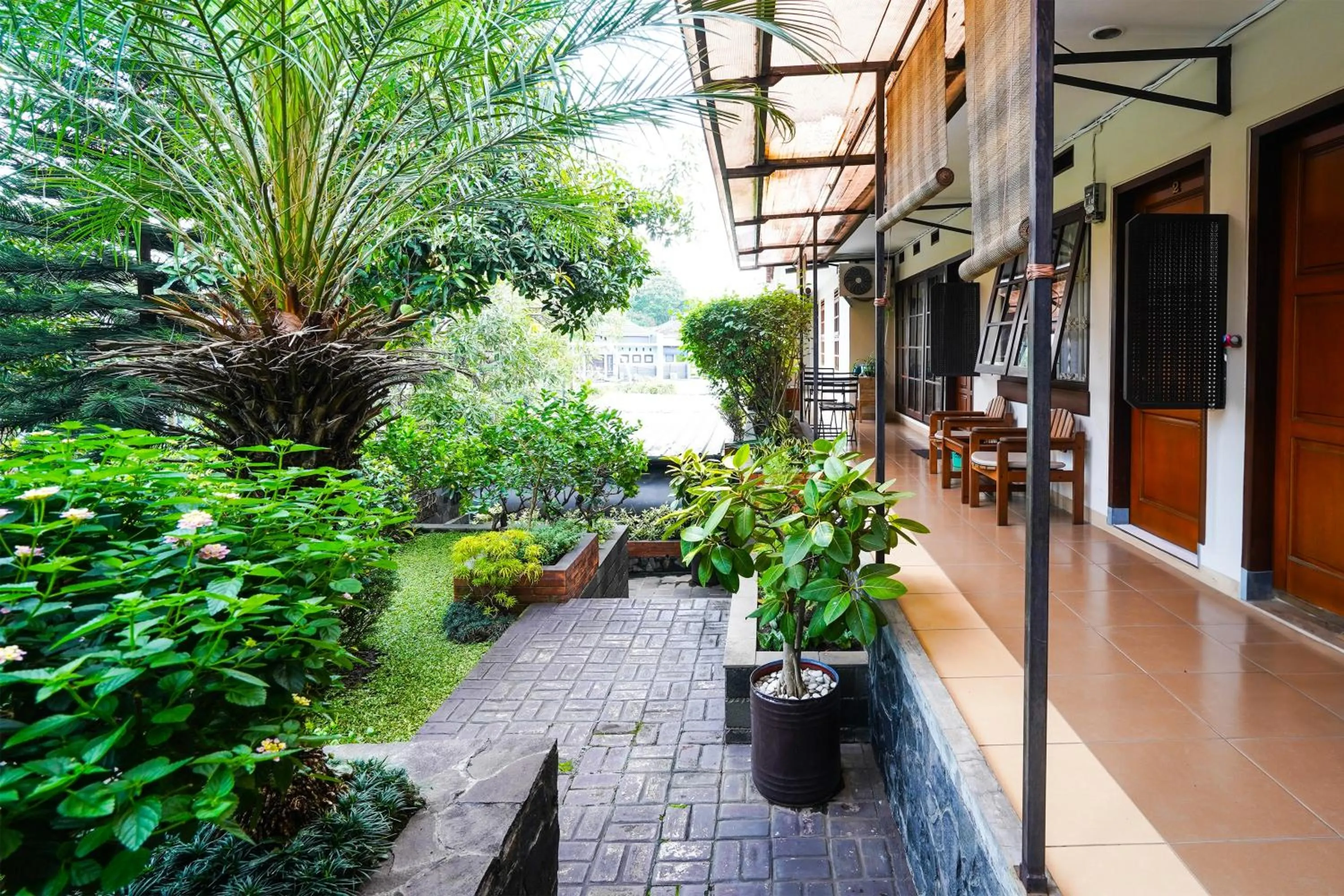 Lobby or reception in Hotel O Sukamulya Homestay