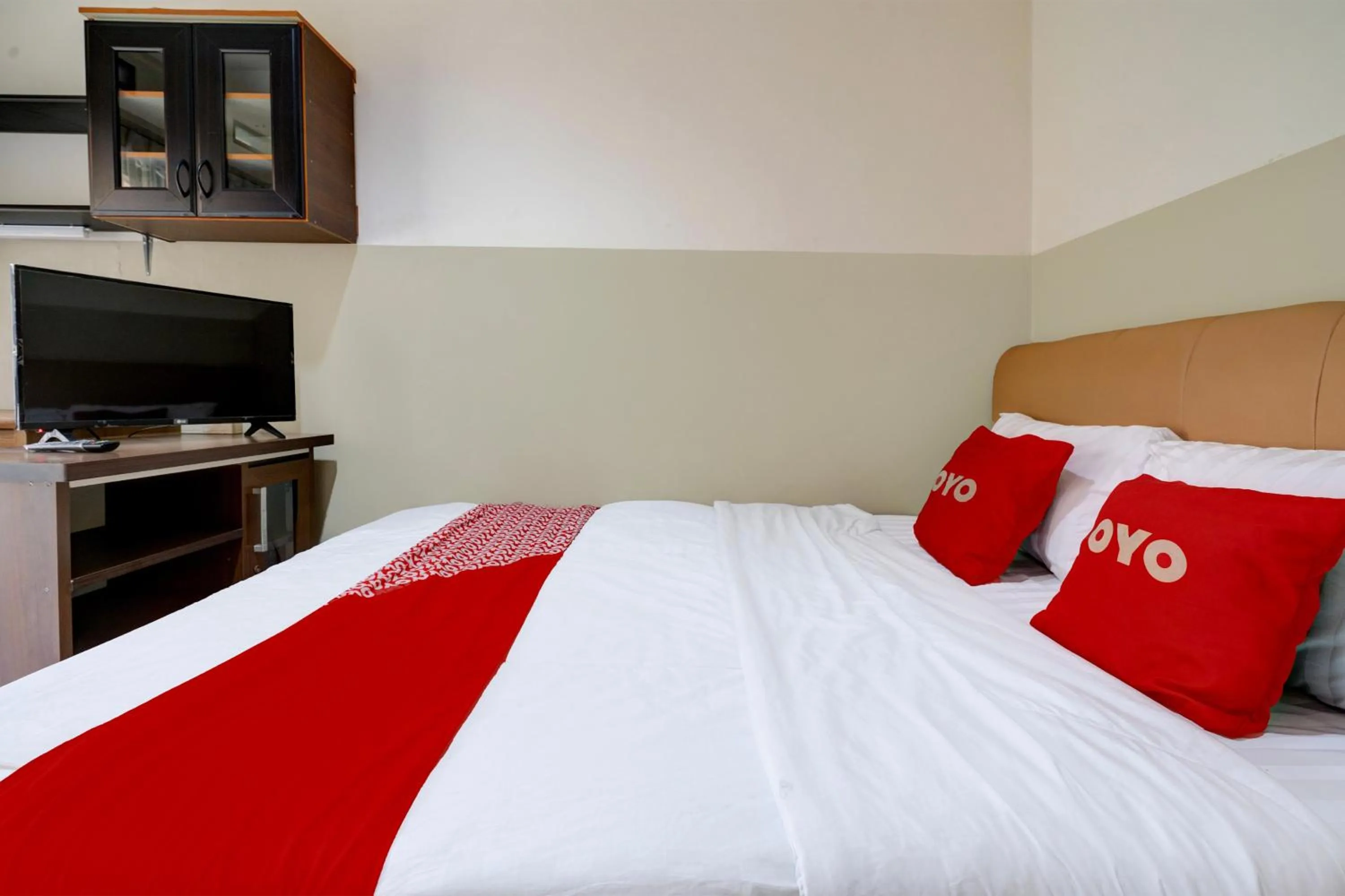 Bedroom in Hotel O Sukamulya Homestay