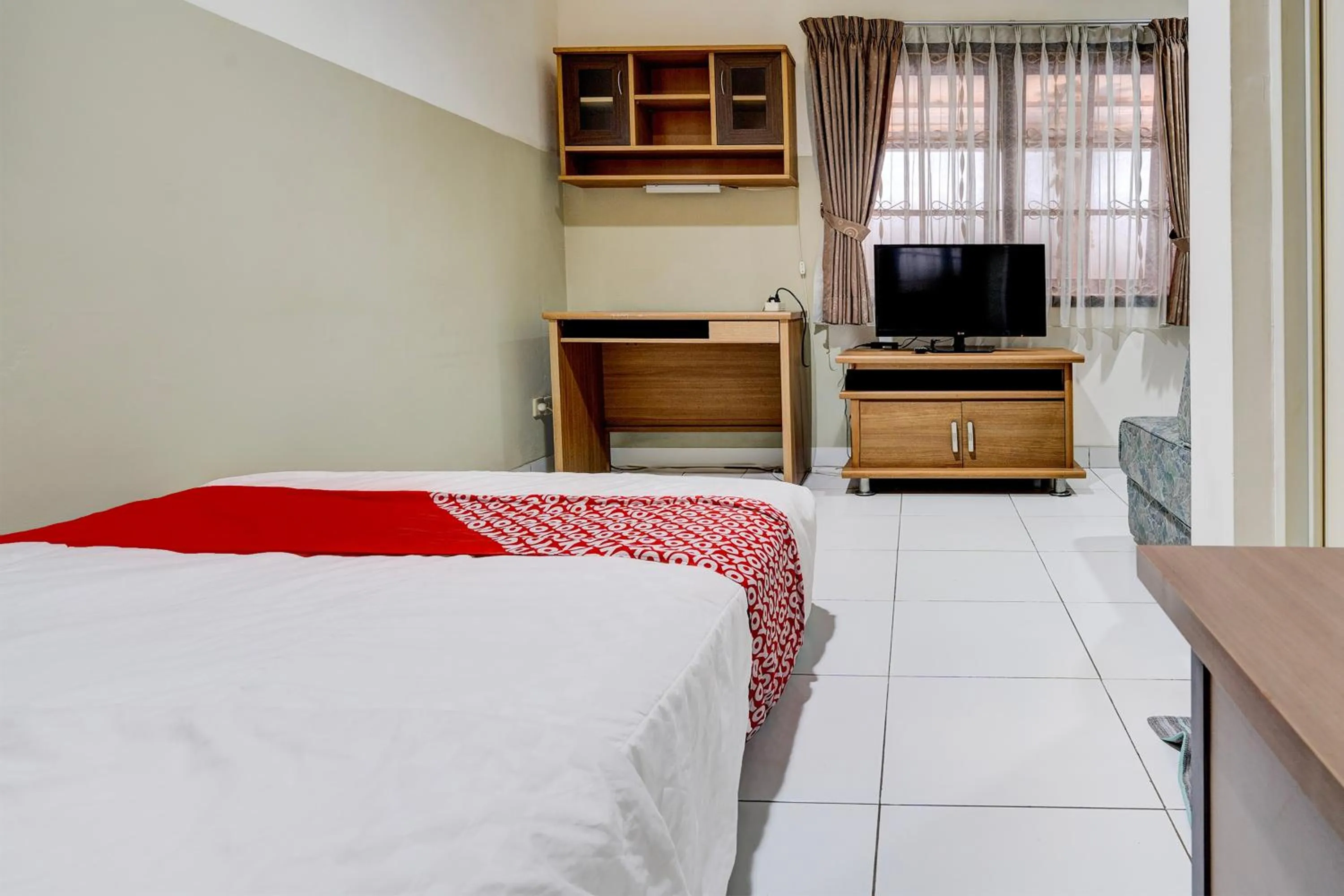 Bedroom in Hotel O Sukamulya Homestay