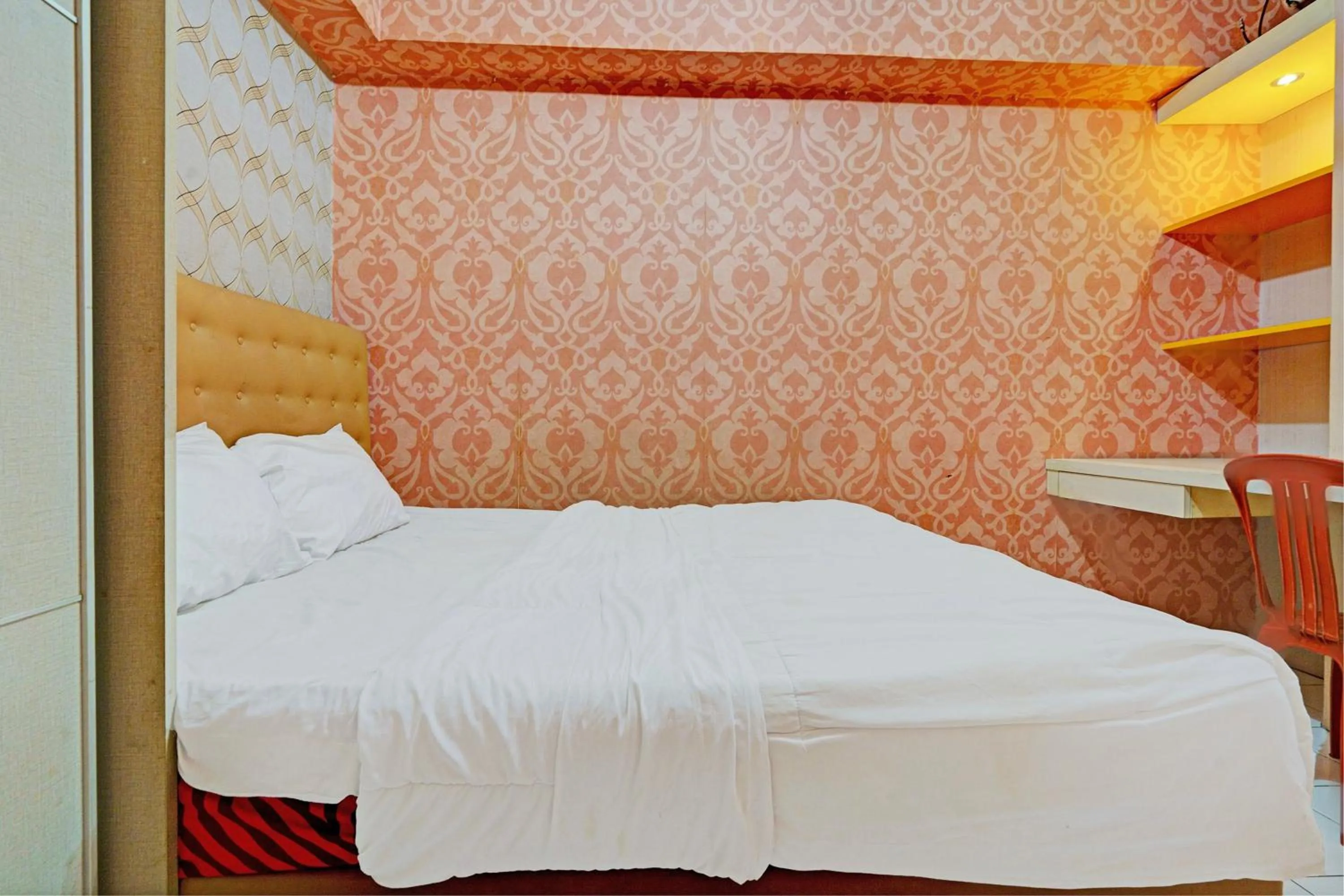 Bedroom, Bed in OYO 93352 Apartement Gateway Cicadas By Db Rent