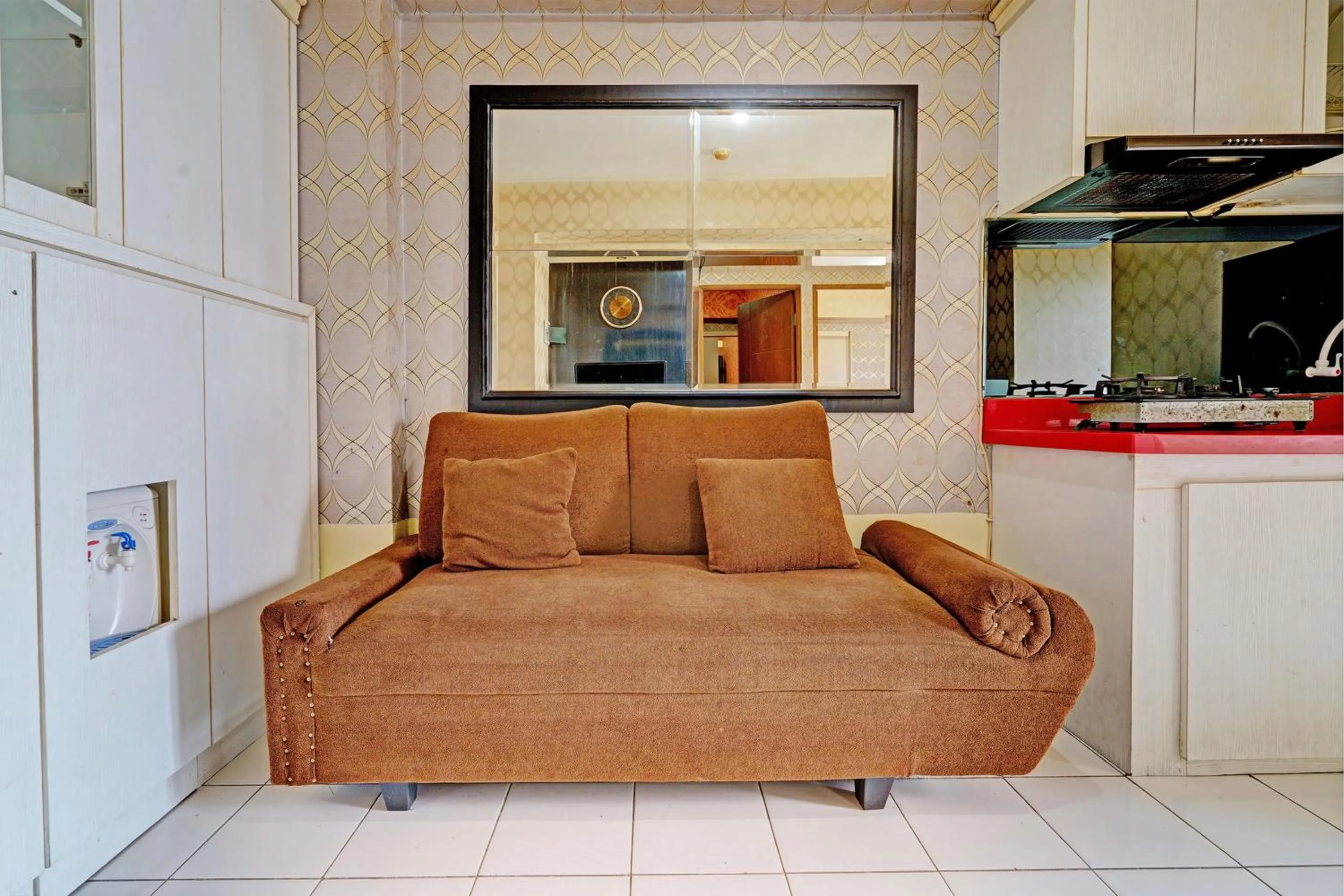 Bedroom in OYO 93352 Apartement Gateway Cicadas By Db Rent