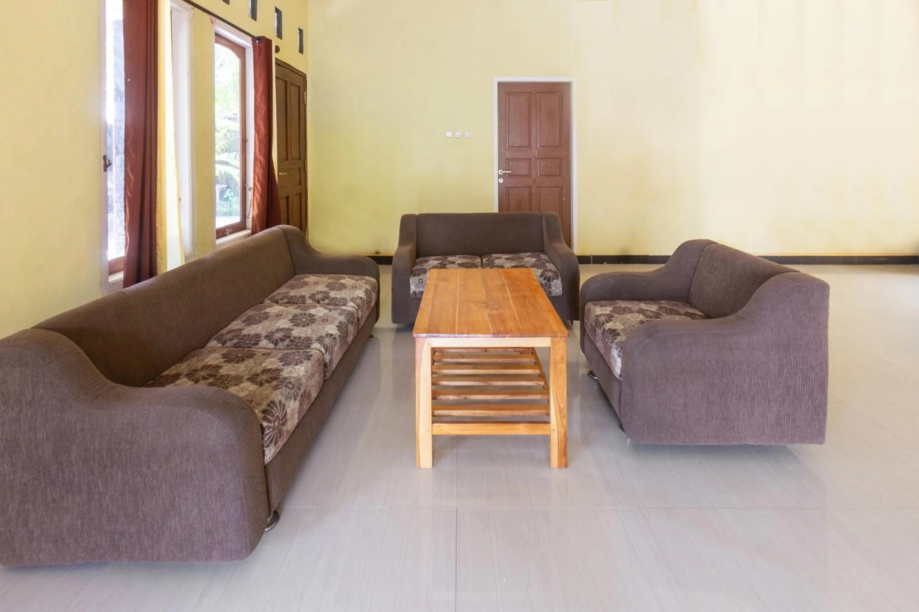 Lobby or reception in OYO Life 93409 Anugrah House