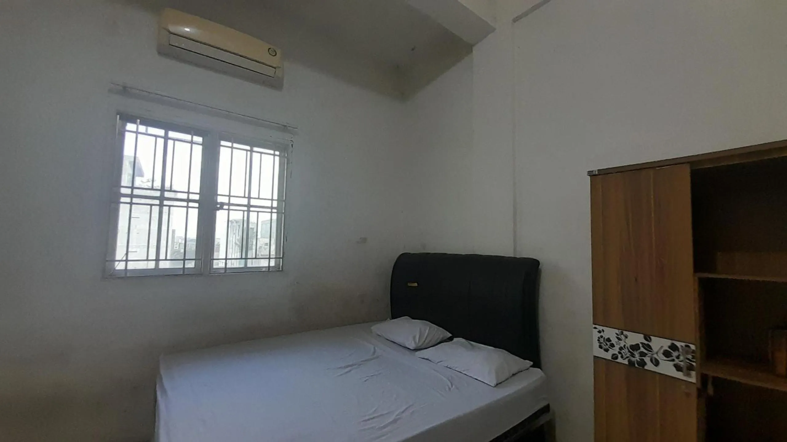 Bedroom, Bed in Hotel O Homestay Bunga Rinte Syariah Near Komp perumahan stella ressidence 2