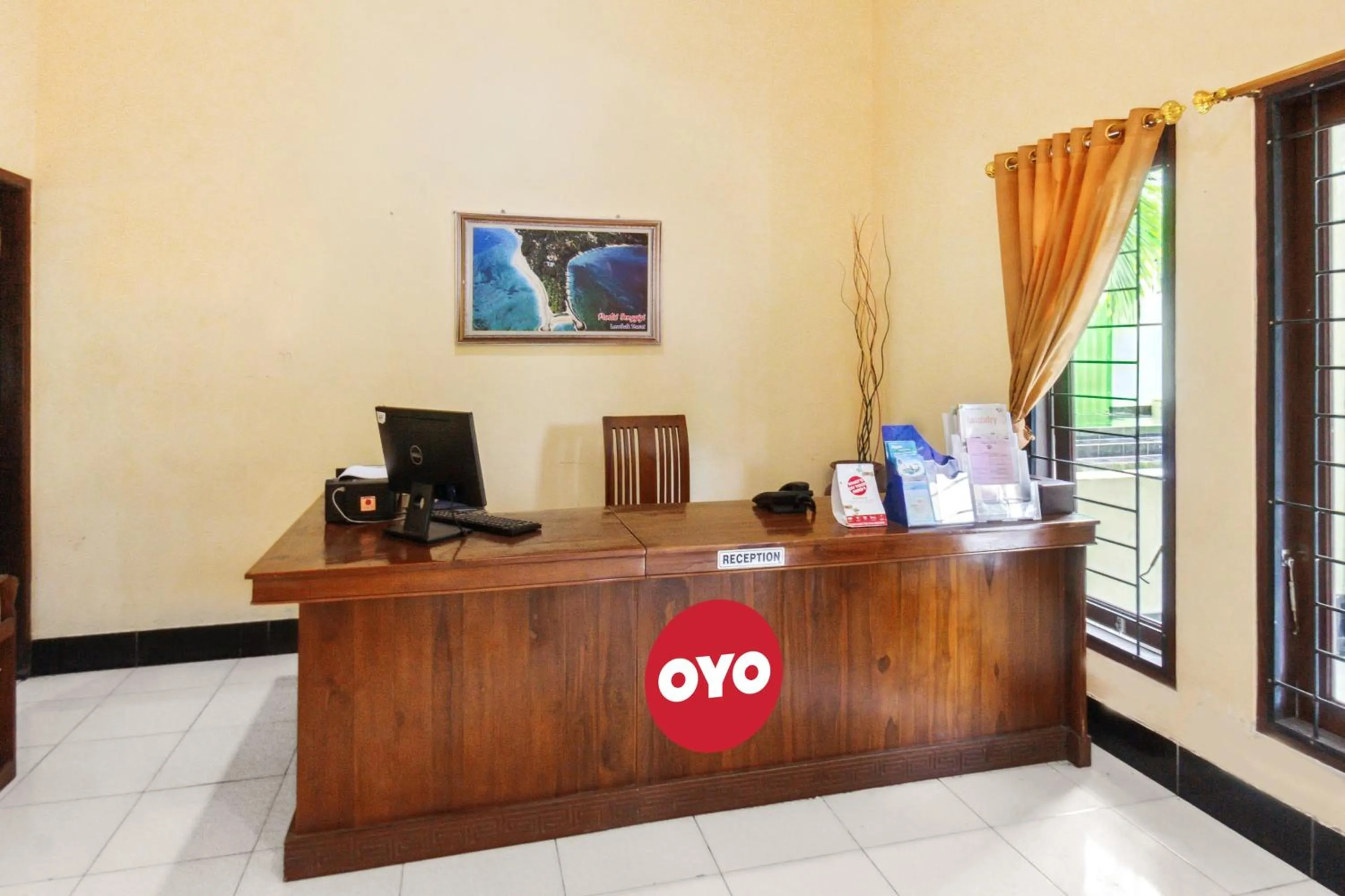 Lobby or reception in Capital O 93391 Golden Manggis Hotel Near SMKN 1 Lingsar