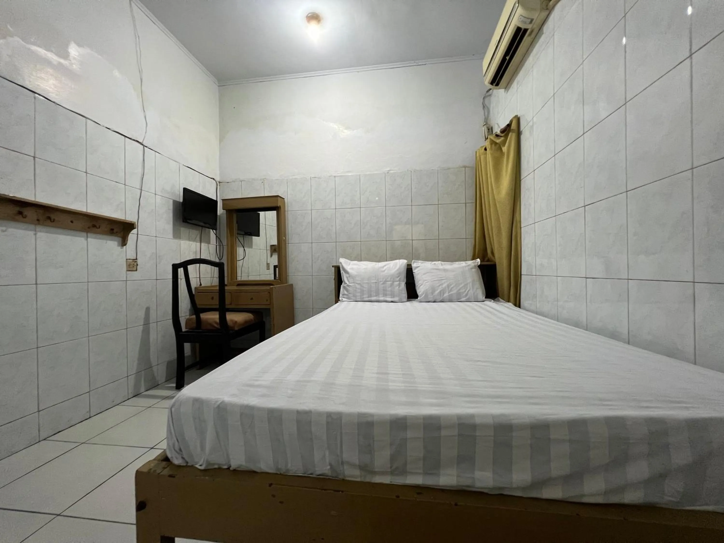 Bedroom, Bed in Hotel O Pondok Bulo Ugi Syariah Near SD Negeri 185 Pinrang