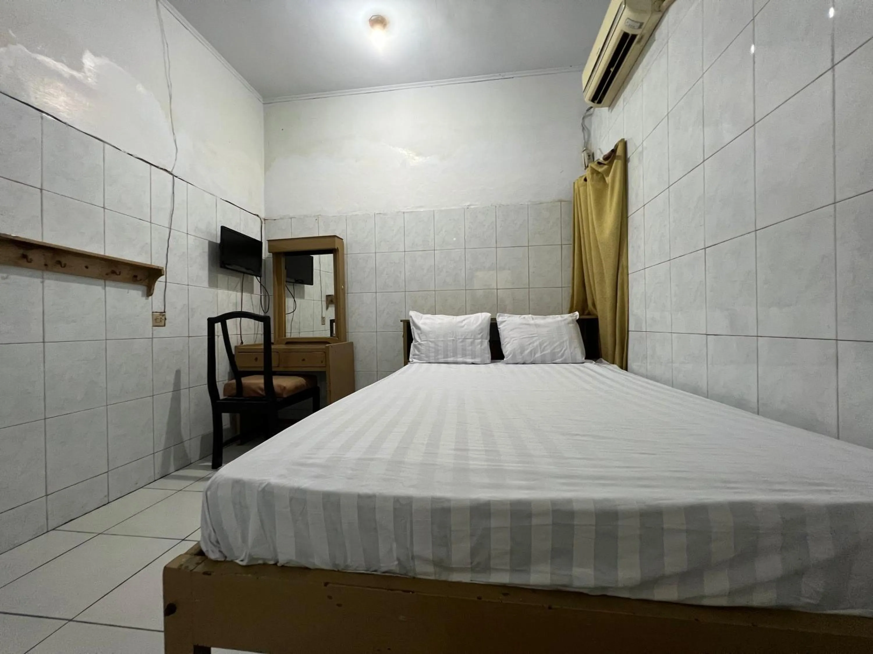 Bedroom, Bed in Hotel O Pondok Bulo Ugi Syariah Near SD Negeri 185 Pinrang