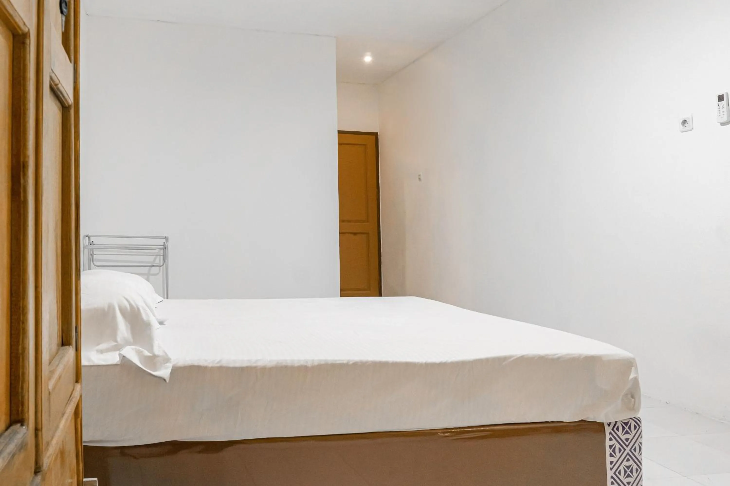 Bedroom, Bed in Hotel O Enjoy Homestay & Cafe