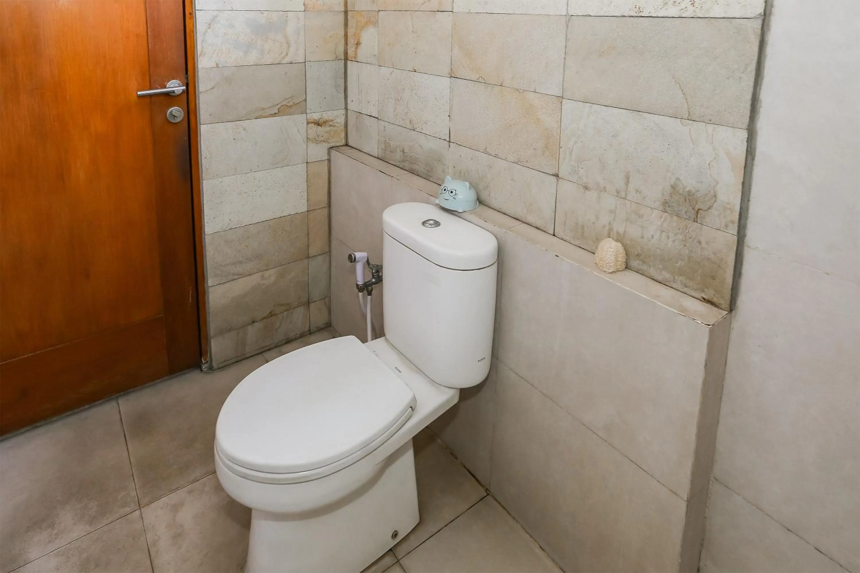 Bathroom in OYO 93370 Lot Thirty Six