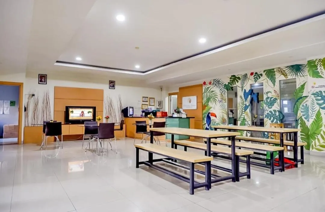 Lobby or reception in OYO Life 93383 Wisma Kencana Puteri
