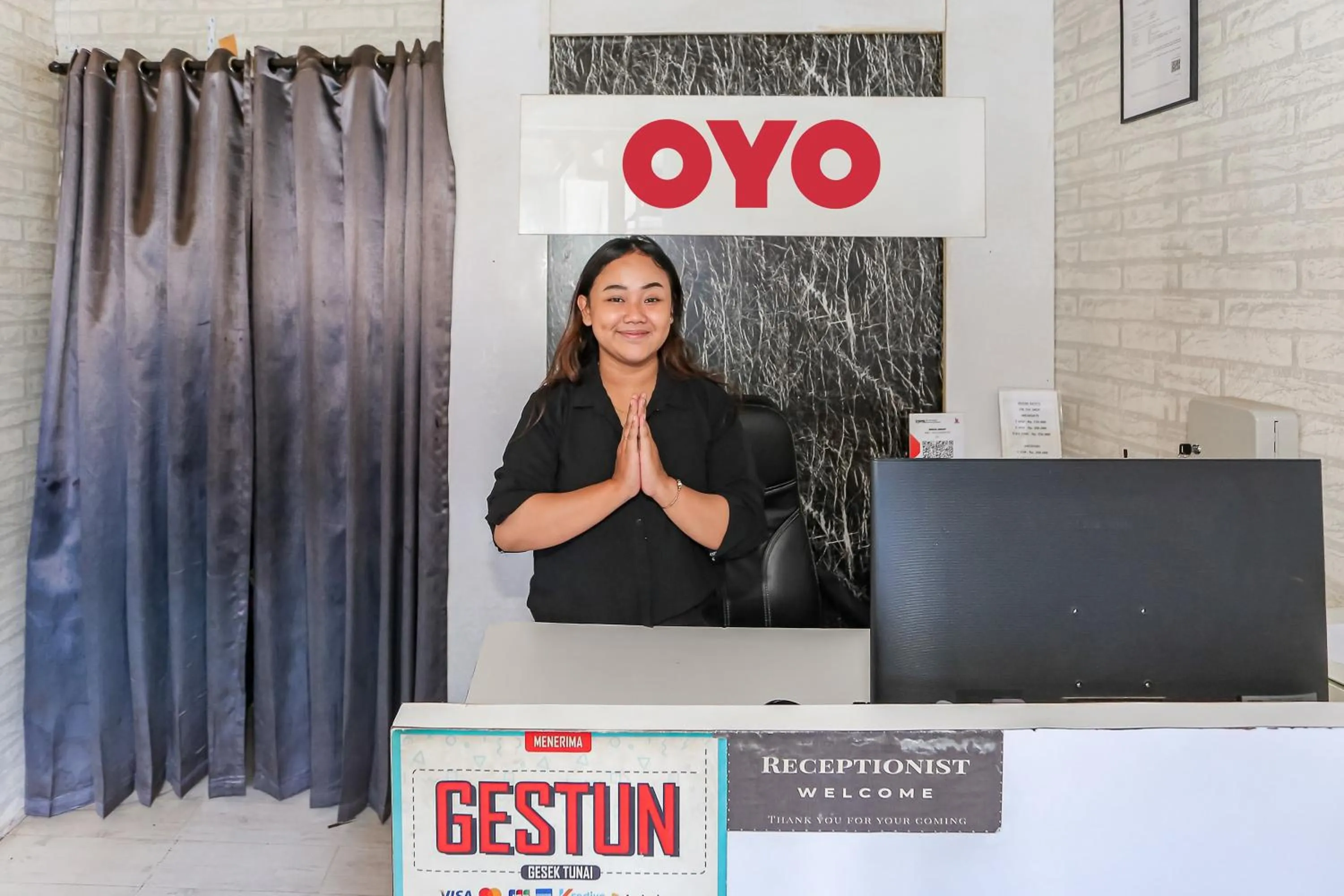 Lobby or reception in Capital O 93371 Pelangi Residence 5