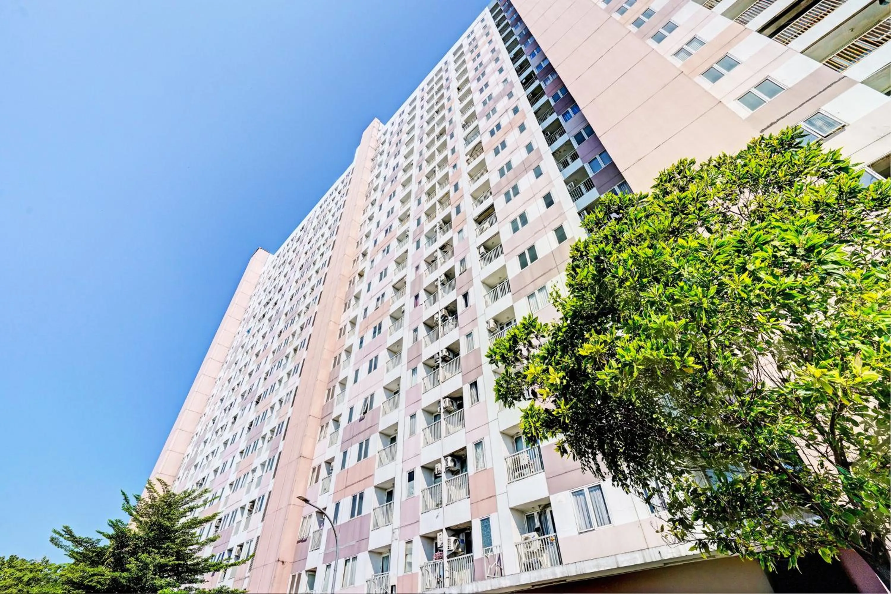 Facade/entrance in Hotel O Apartement Grand Sentraland By Rai Property