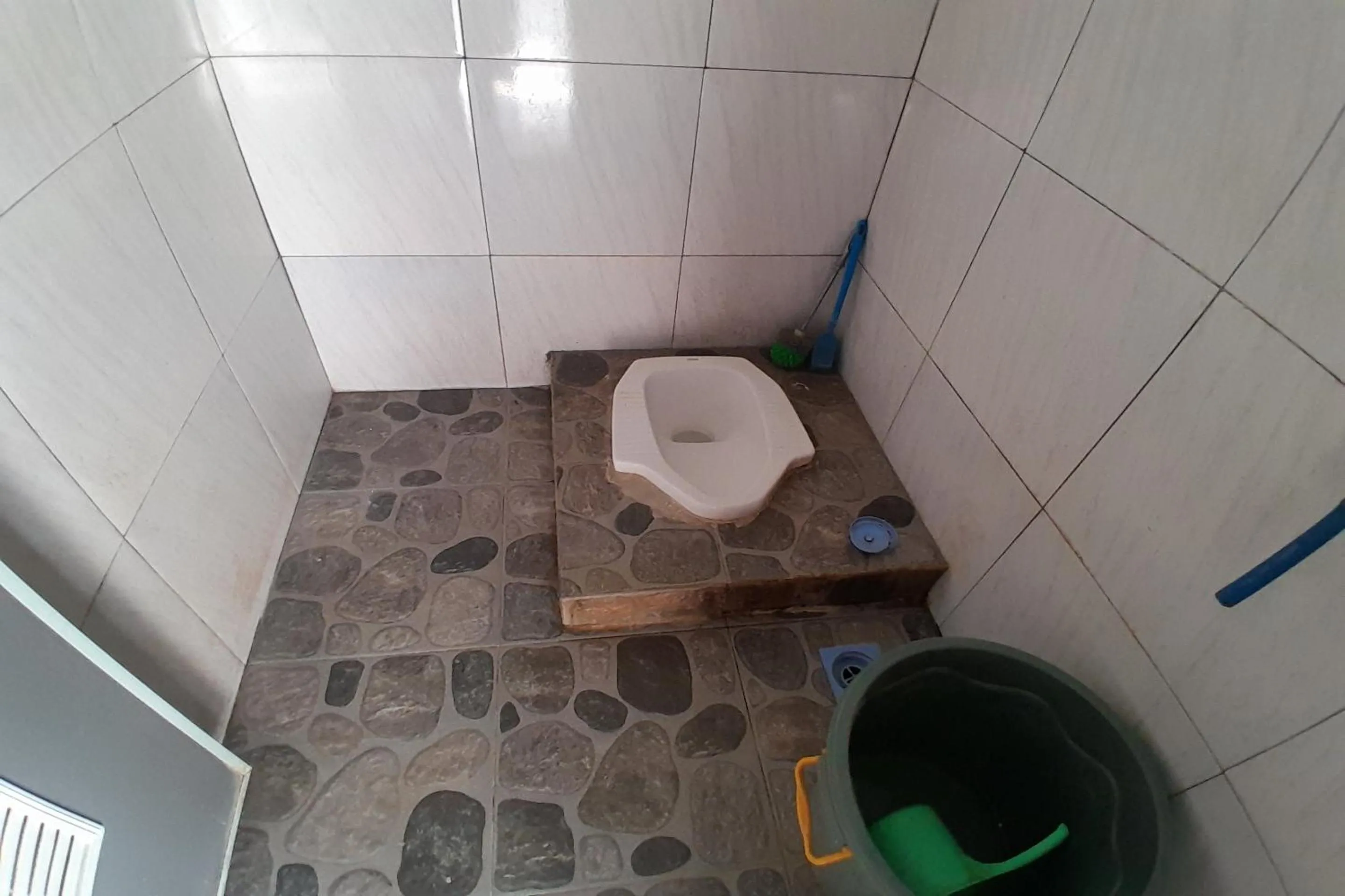 Bathroom in Hotel O Wisma Bintang Jepara