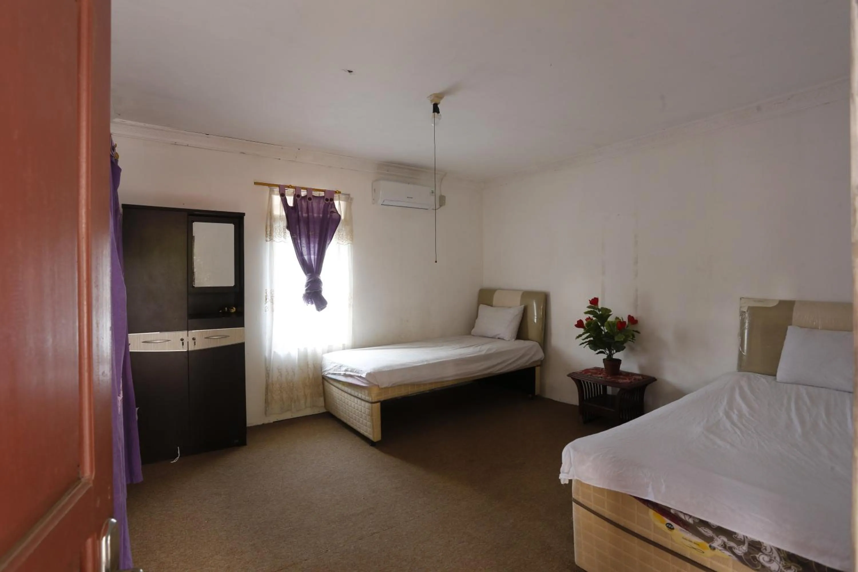 Bedroom, Bed in Hotel O Penginapan Mangkoe Barokah