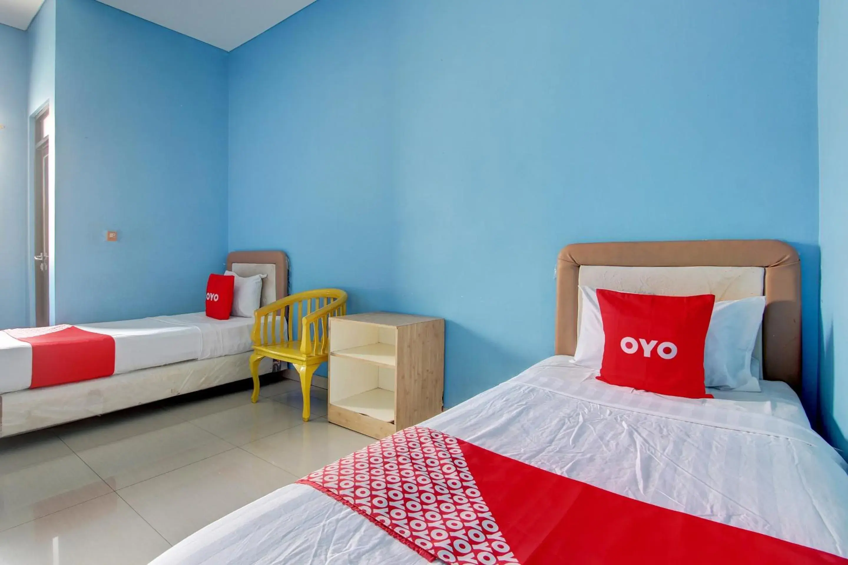 Delxue Twin Room in Hotel O Wisma Subur Syariah Delxue Twin Room in Hotel O Wisma Subur Syariah