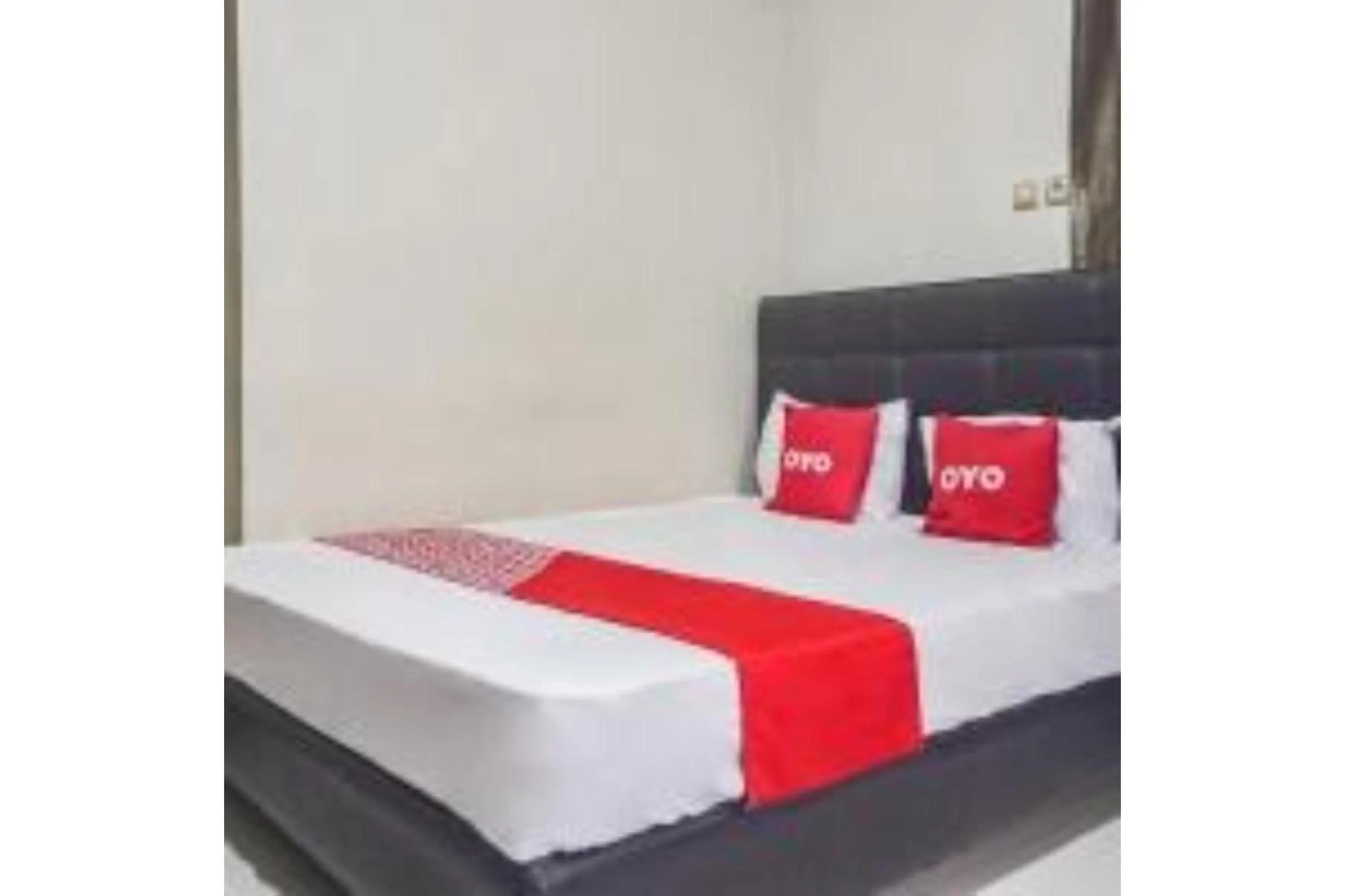 Bedroom, Bed in Hotel O Pondok Tawing Rumbih