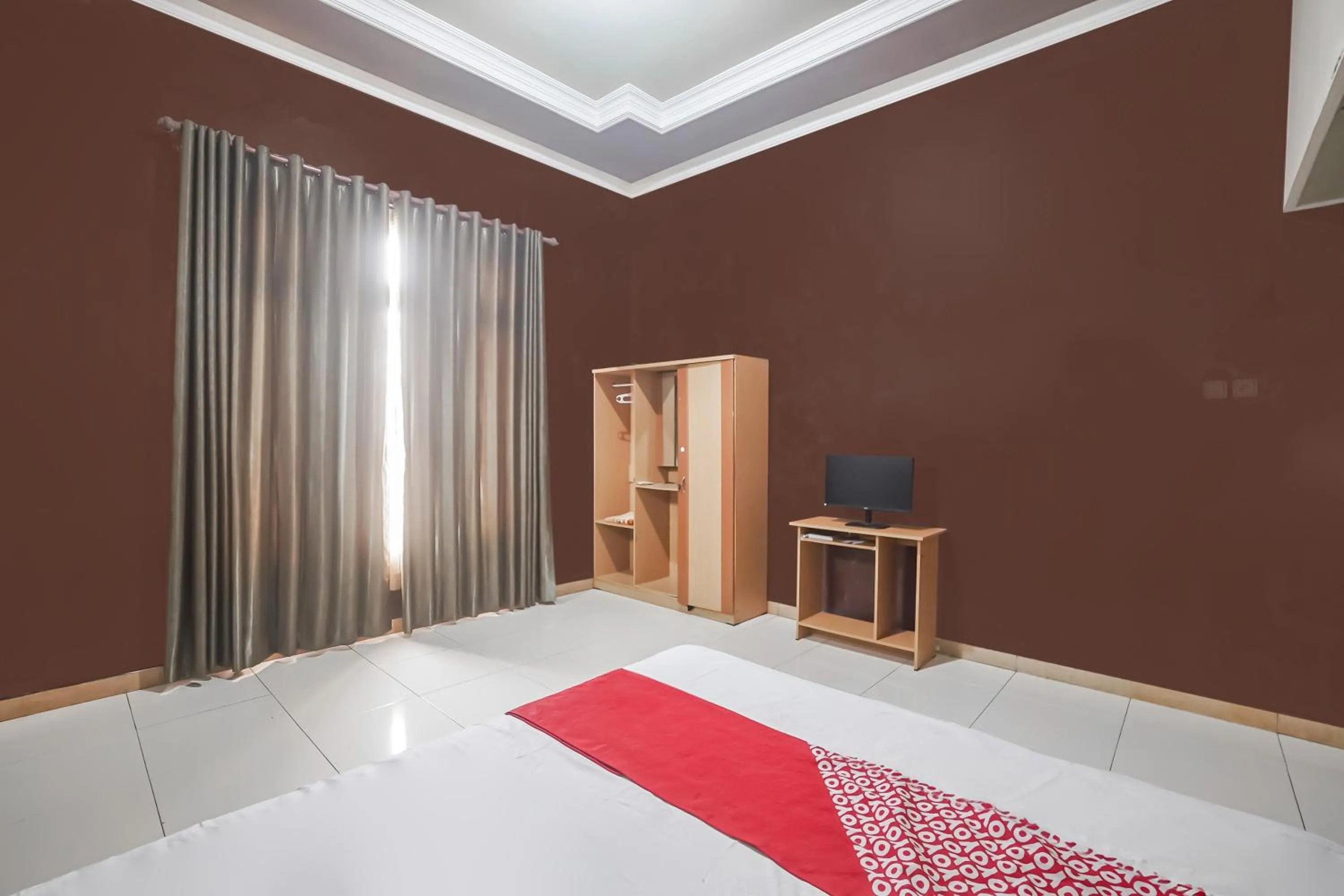 Bedroom, Bed in Hotel O Pondok Tawing Rumbih