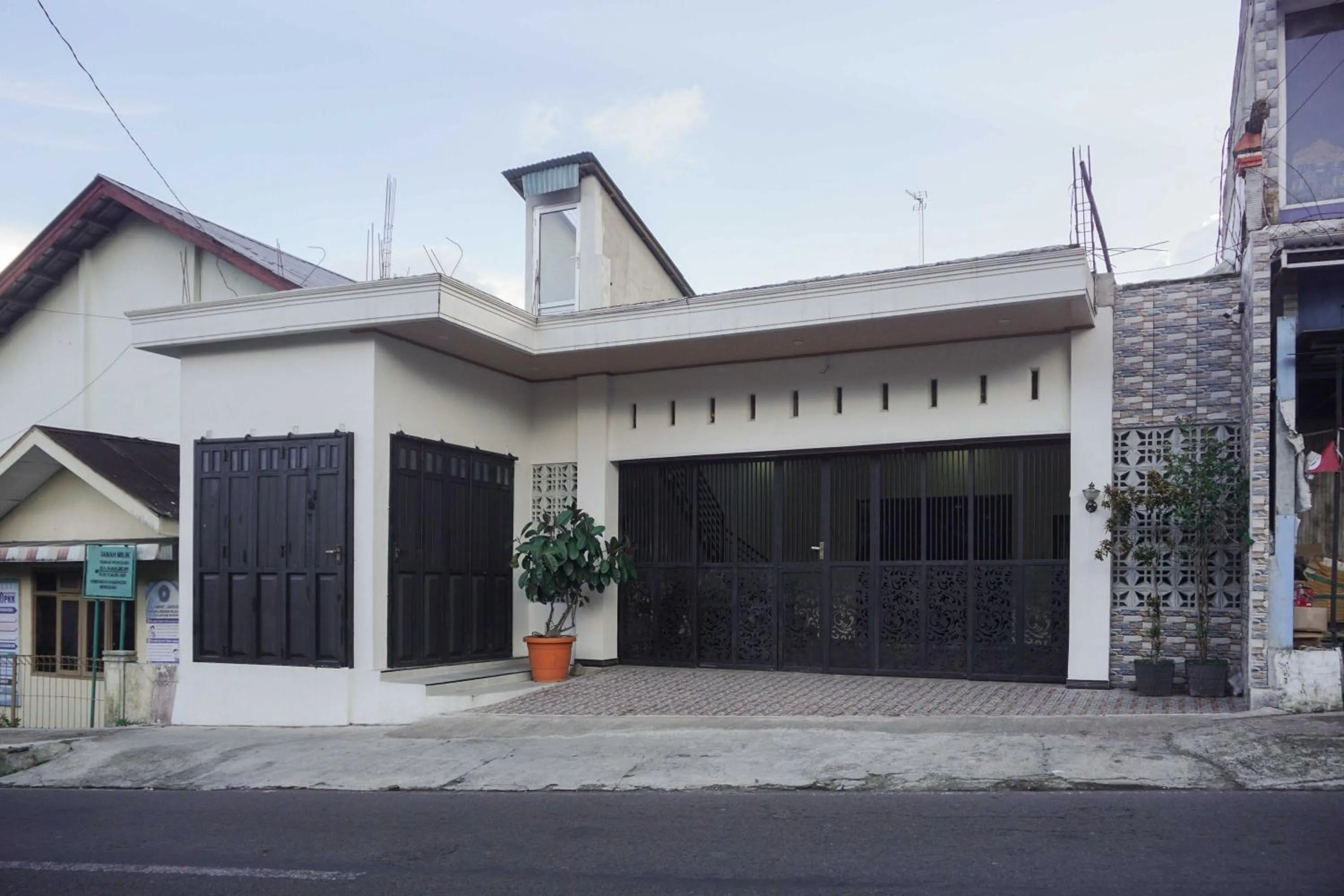 Property building in Senja Dieng Homestay Syariah RedPartner