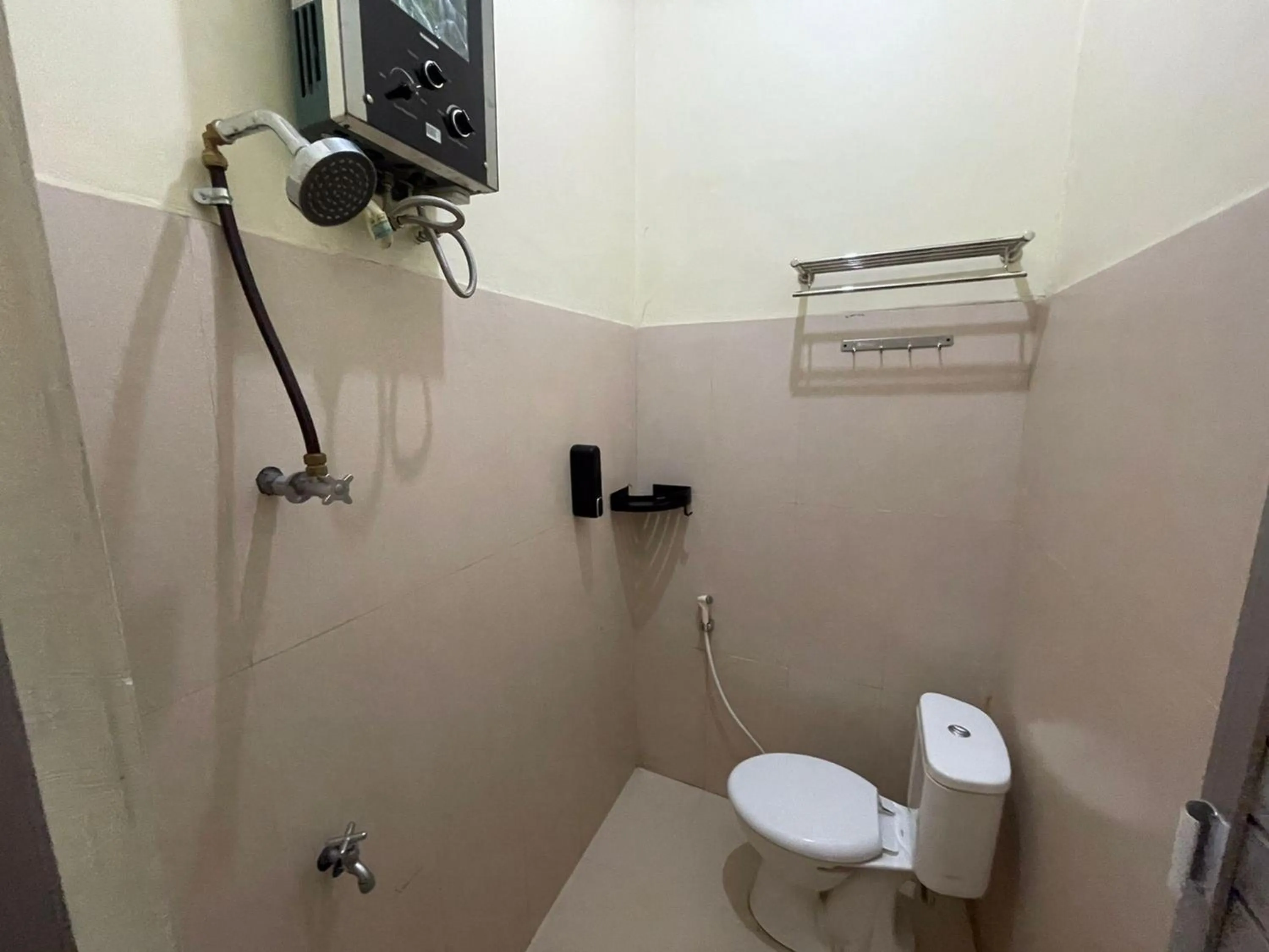 Bathroom in Senja Dieng Homestay Syariah RedPartner