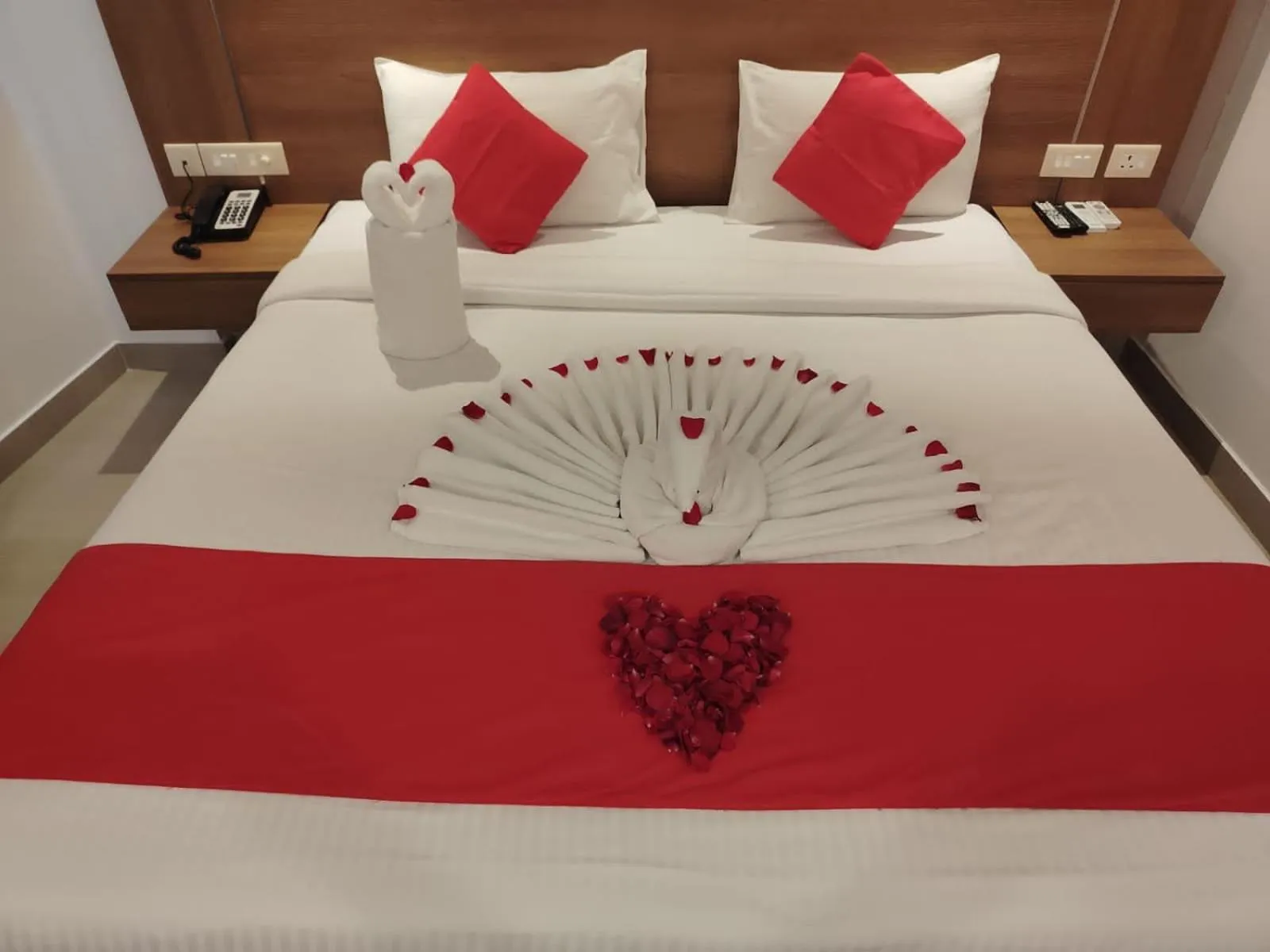 Bed in Hotel Mangala Temple View