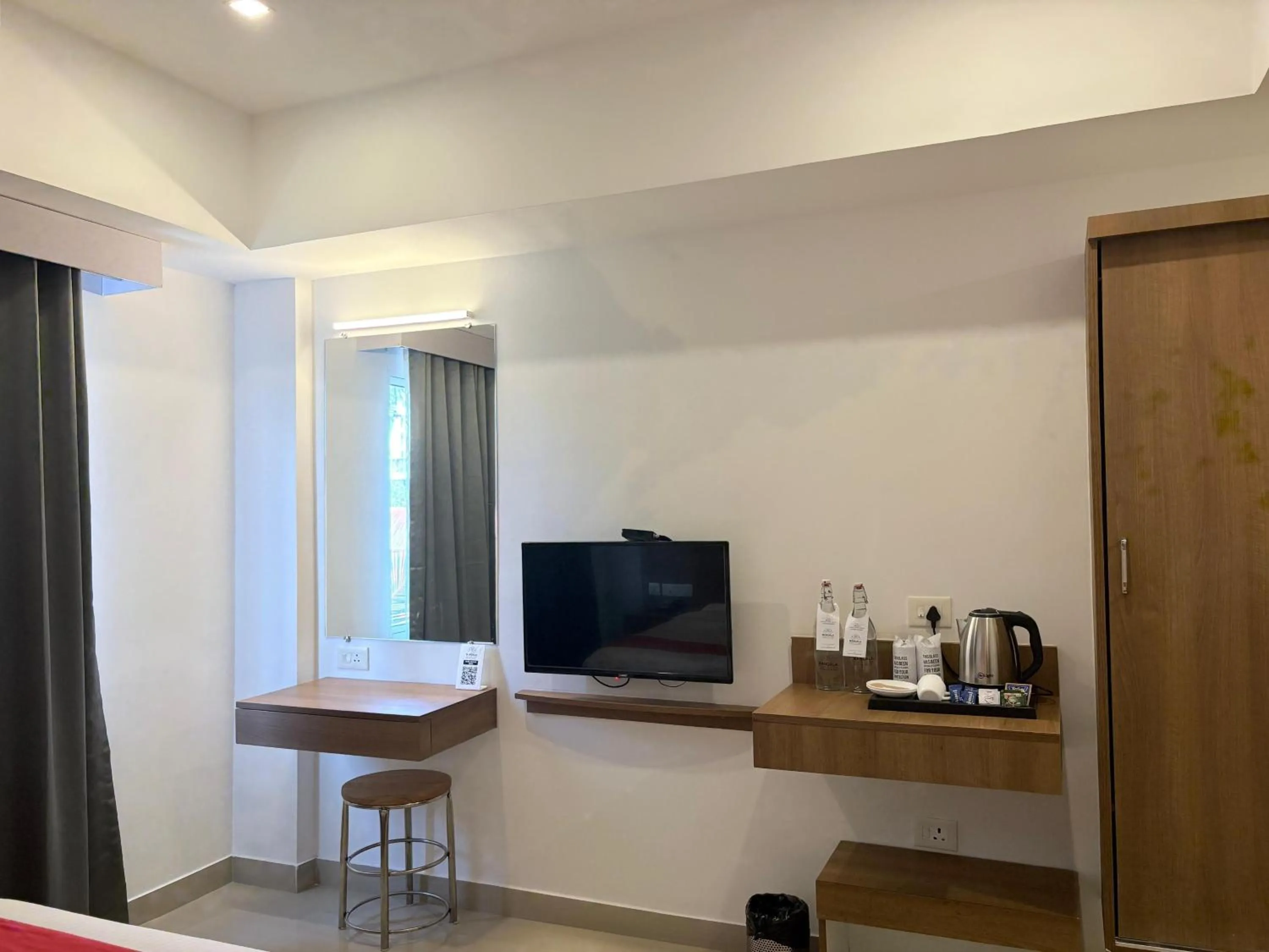 TV and multimedia in Hotel Mangala Temple View