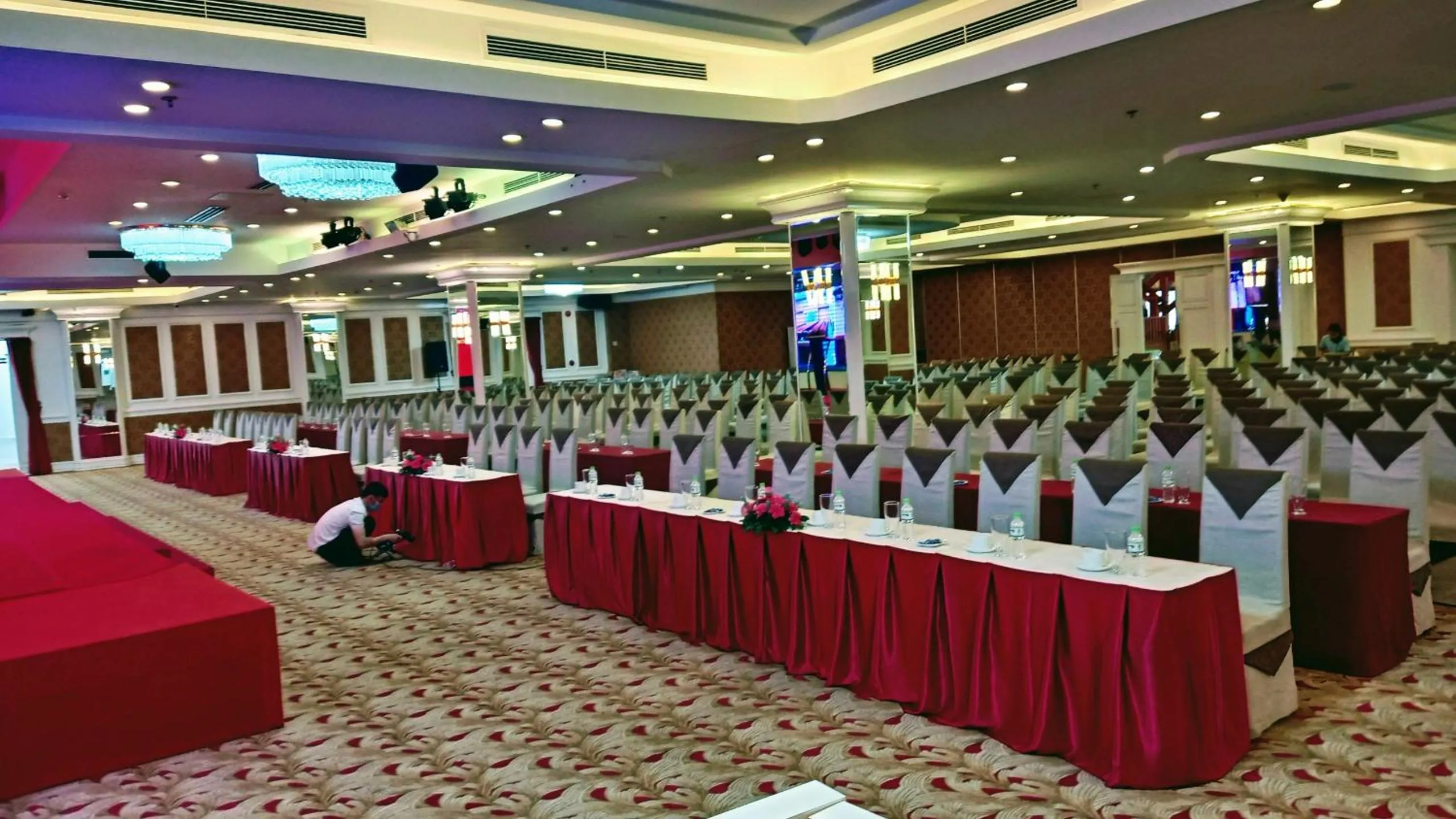 Meeting/conference room in Petro Hotel