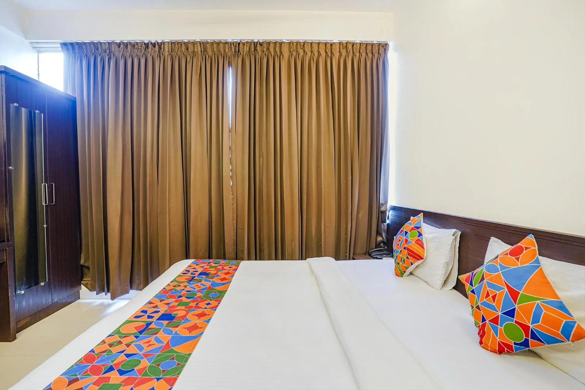 Bed in FabHotel Willow Tree