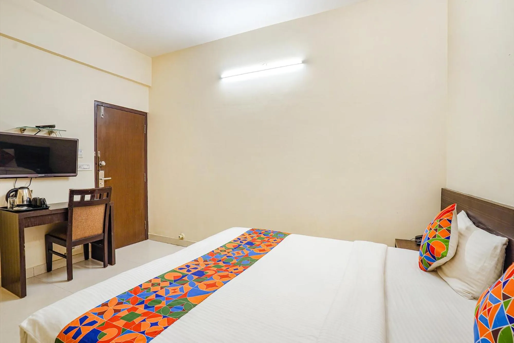 Bed in FabHotel Willow Tree