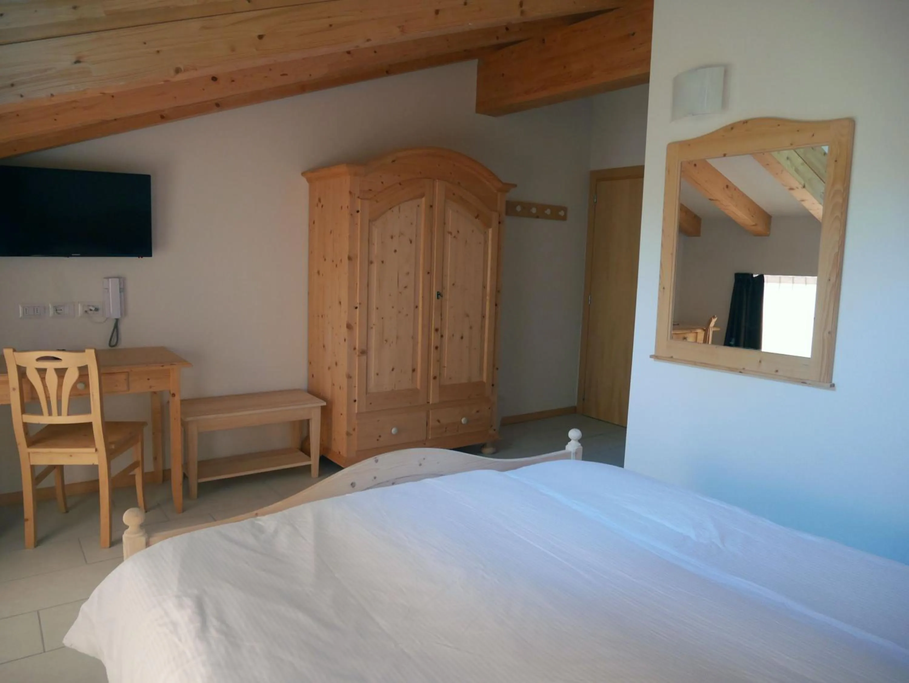 Photo of the whole room, Bed in Hotel Elbele Garnì